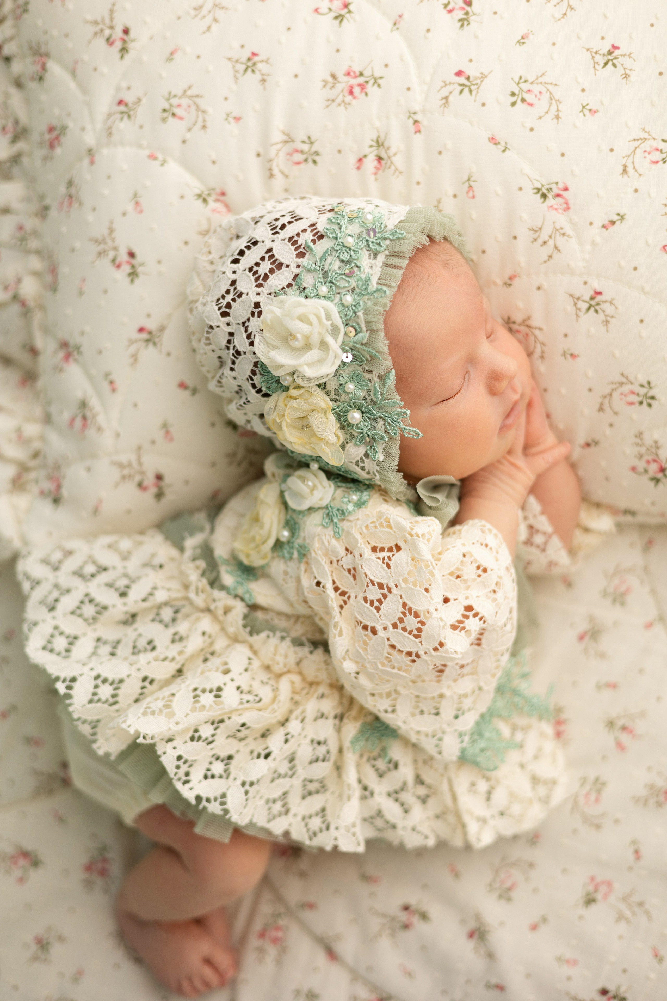 Оливия. Лилия Алтухова — фотограф новорожденных в Москве и области