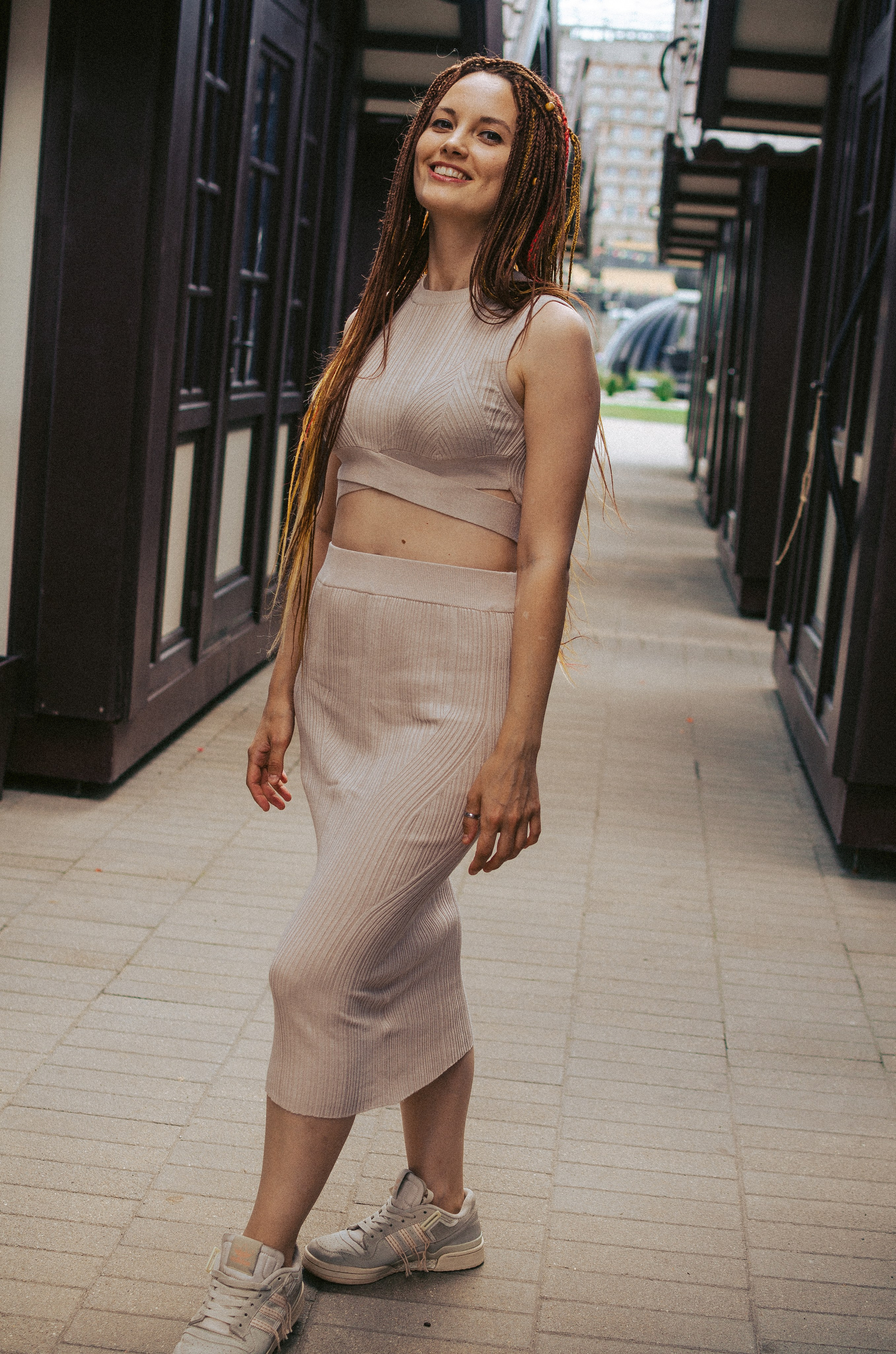 Оля. КВЭЛ — Кто Все Эти Люди