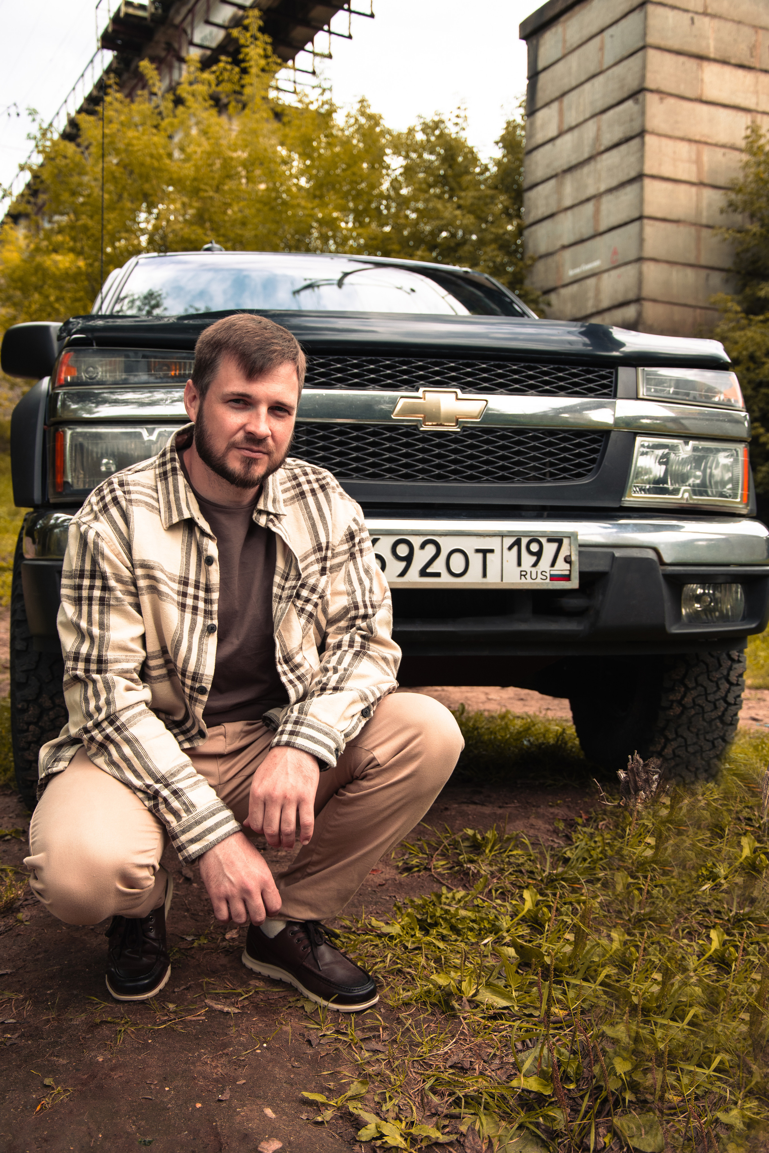 Семейная фотосессия с пикапом в осенних образах мама папа сын family look Истра Новая Рига Красногорск Нахабино 