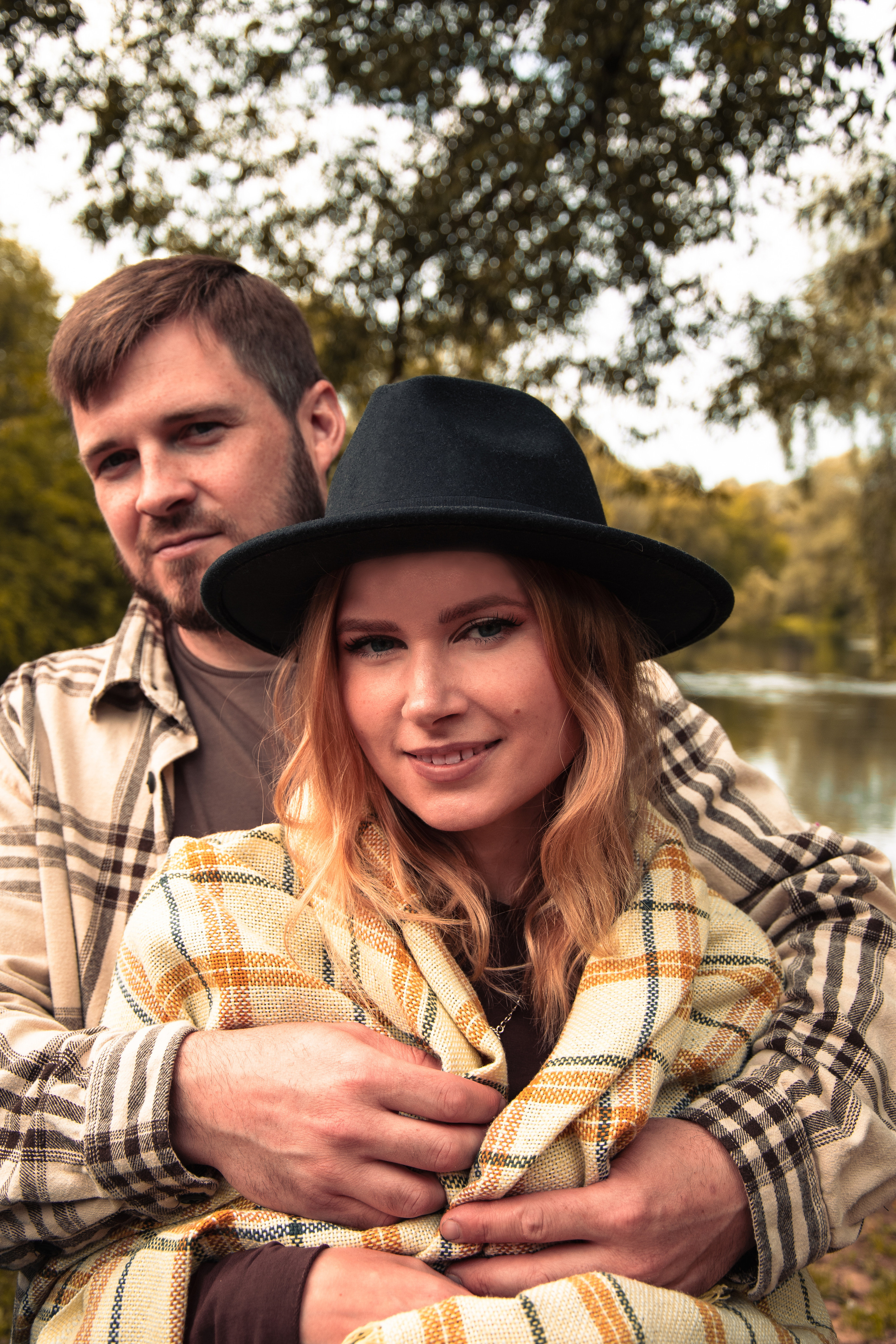 Семейная фотосессия с пикапом в осенних образах мама папа сын family look Истра Новая Рига Красногорск Нахабино 