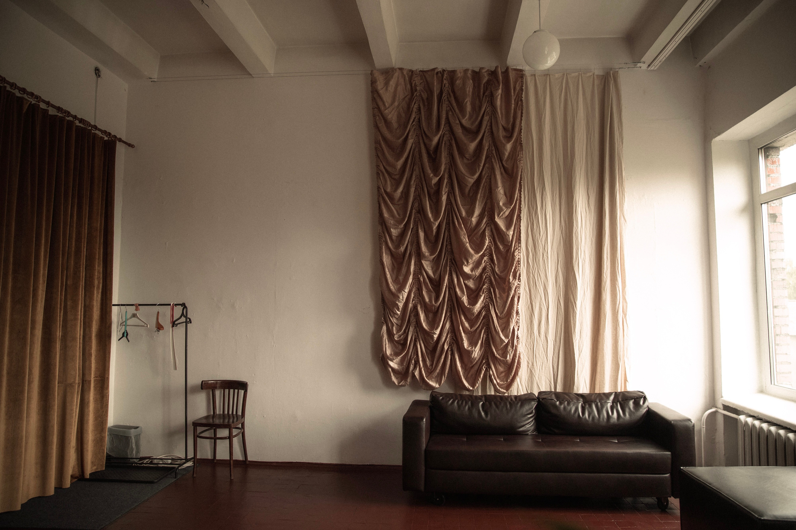 322 (Зал Мастерская) Адрес: Кузнецкое шоссе 1а. Съемка в только в выходные дни!. Свадебный фотограф в новокузнецке