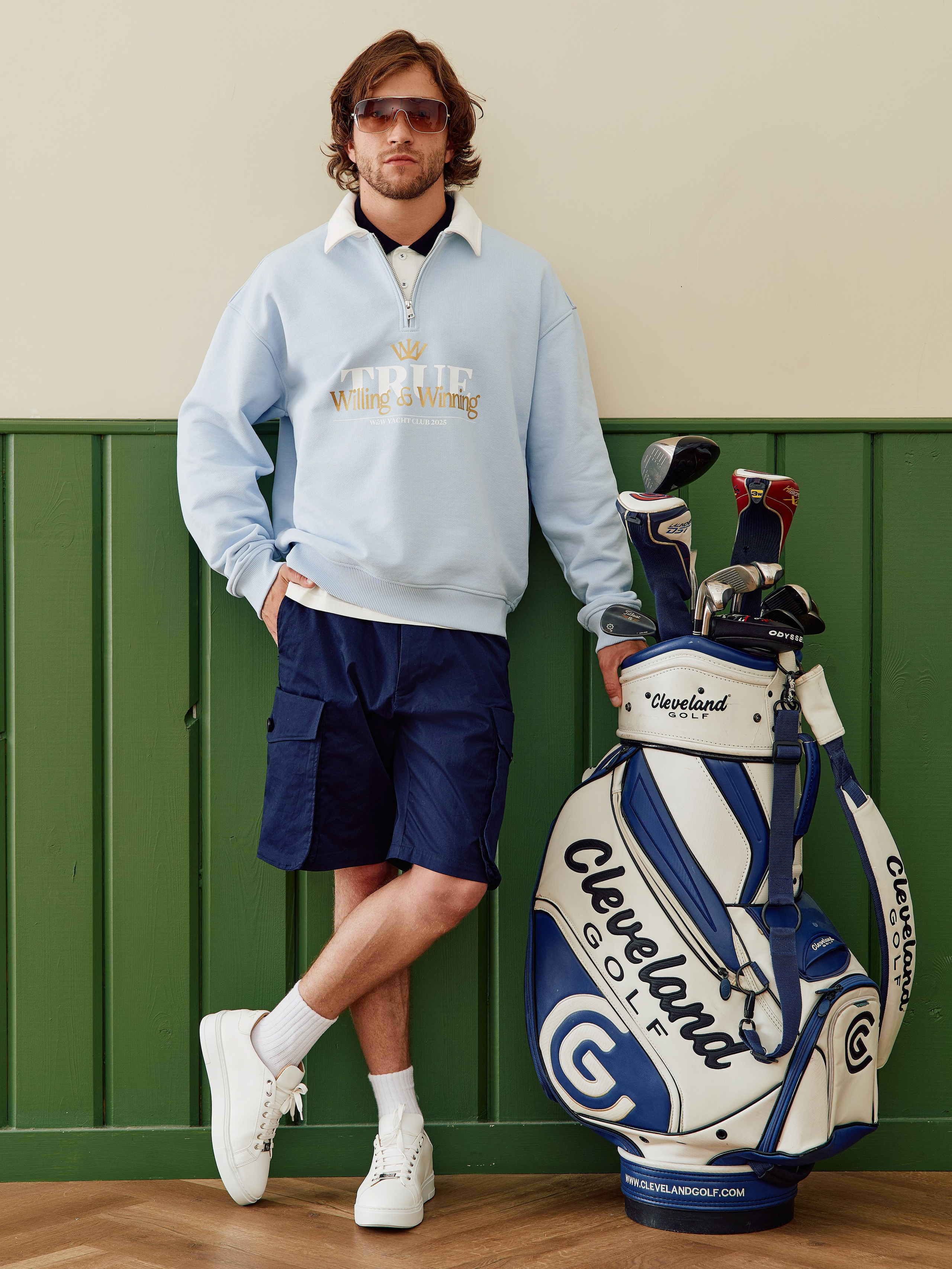 Тенис и гольф. Фотограф для маркетплейсов в Москве