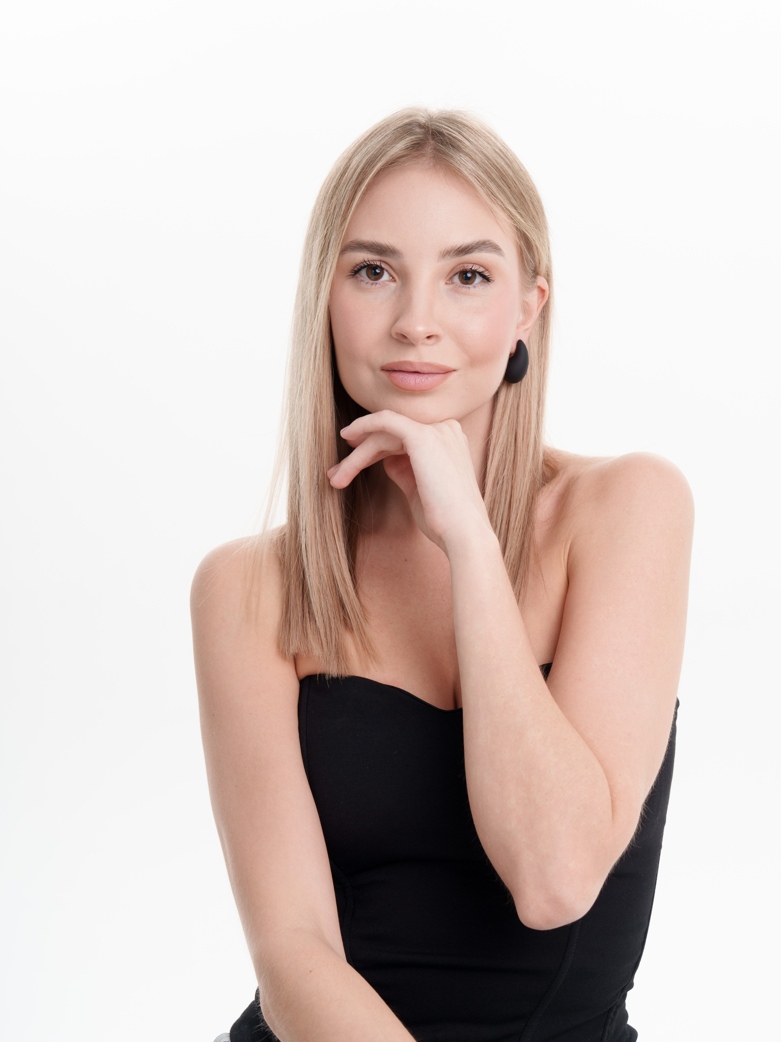 Съемка сережек для WB и OZON. Портретный и Контент фотограф Григорий Семенов (Grifon) в Ижевске