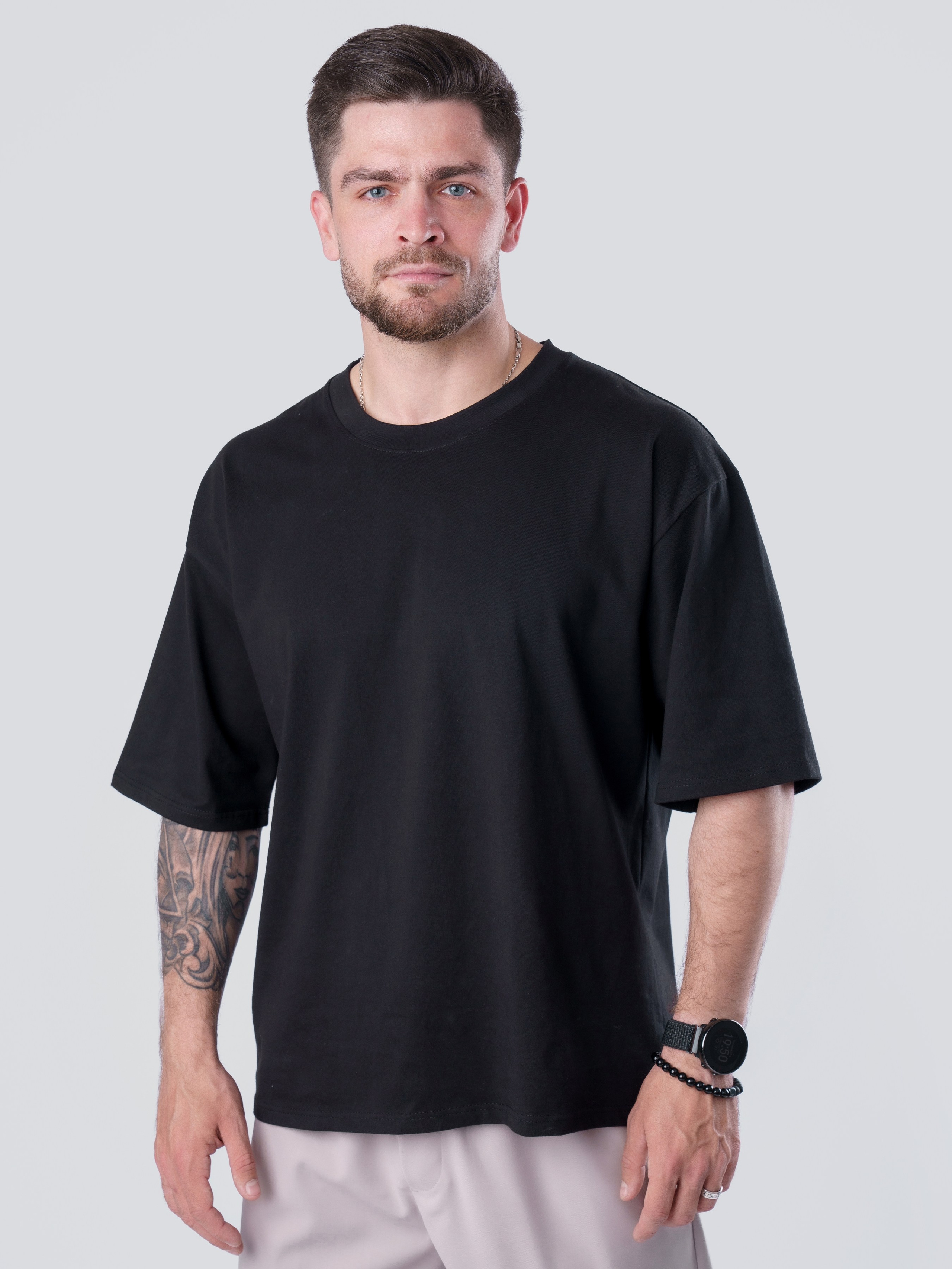 Футболки мужские. KED Production — продакшн из СПб. Создаём фото, видео и контент, который помогает брендам и селлерам продавать больше