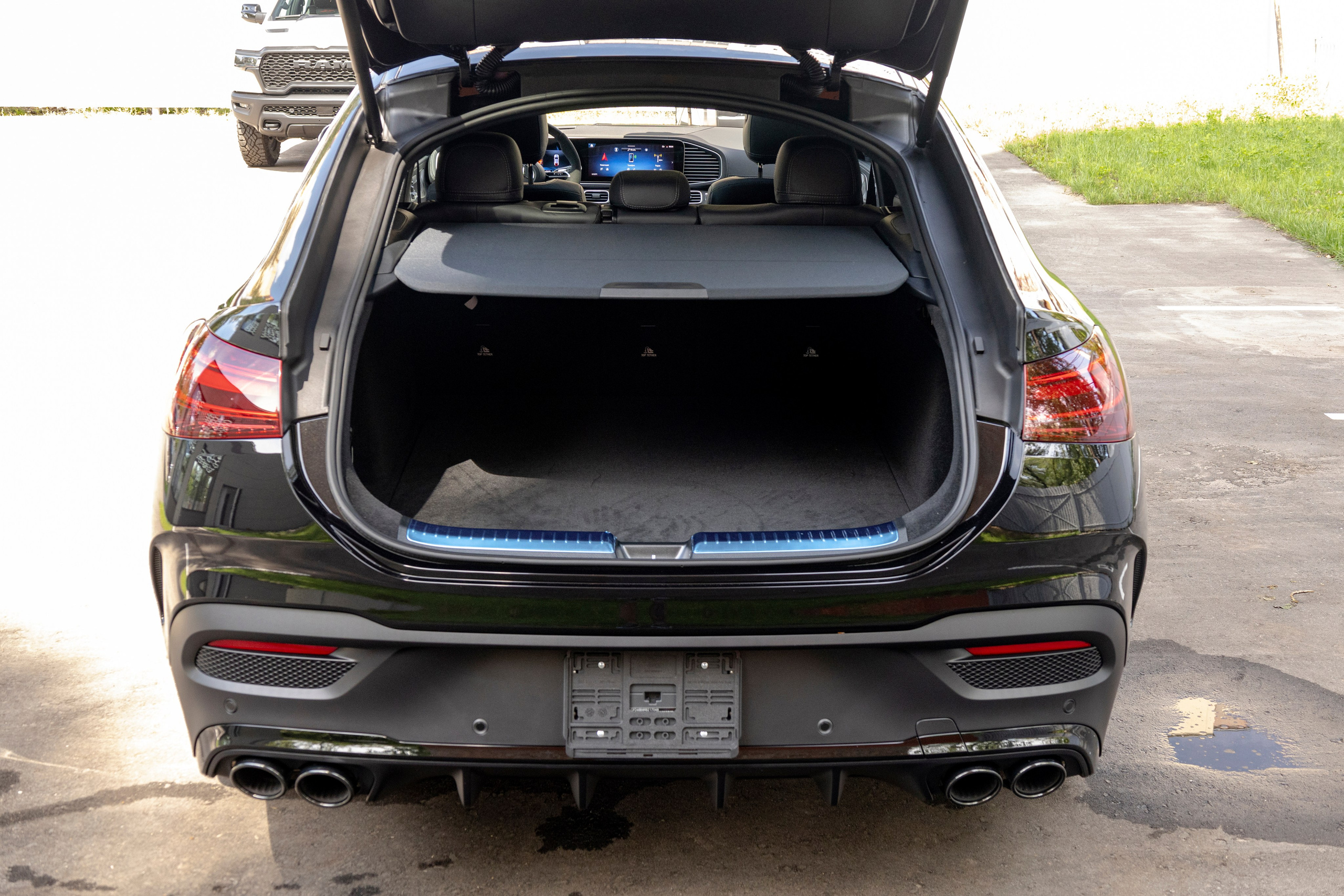 Фотосессия с мотоциклами и автомобилями. Предметный фотограф в Москве и Московской области