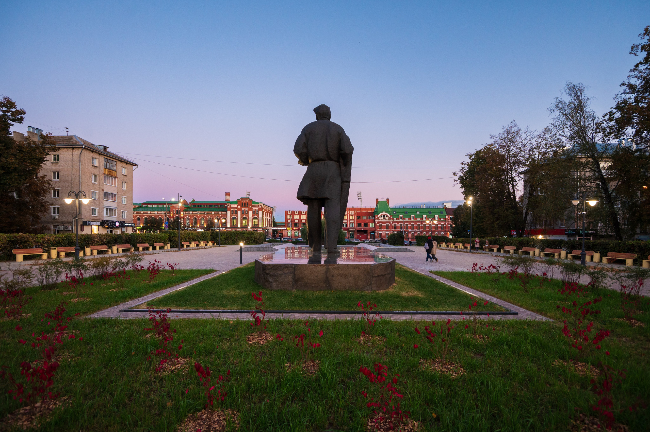 Толстовский сквер. Фотограф и видеооператор в Туле | Даниил Рыбак