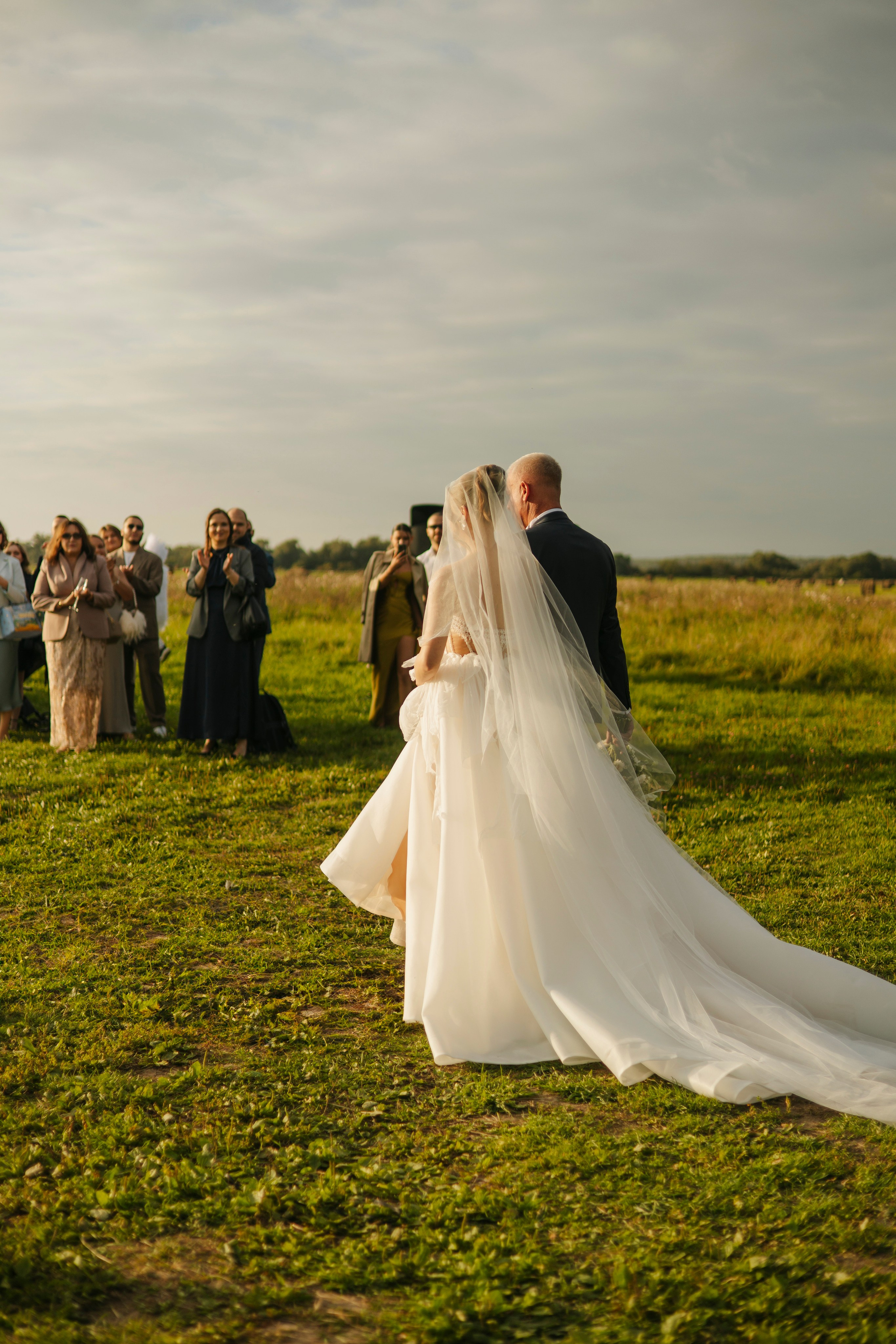 Артём и Вероника pine river. Nikolpinhasova