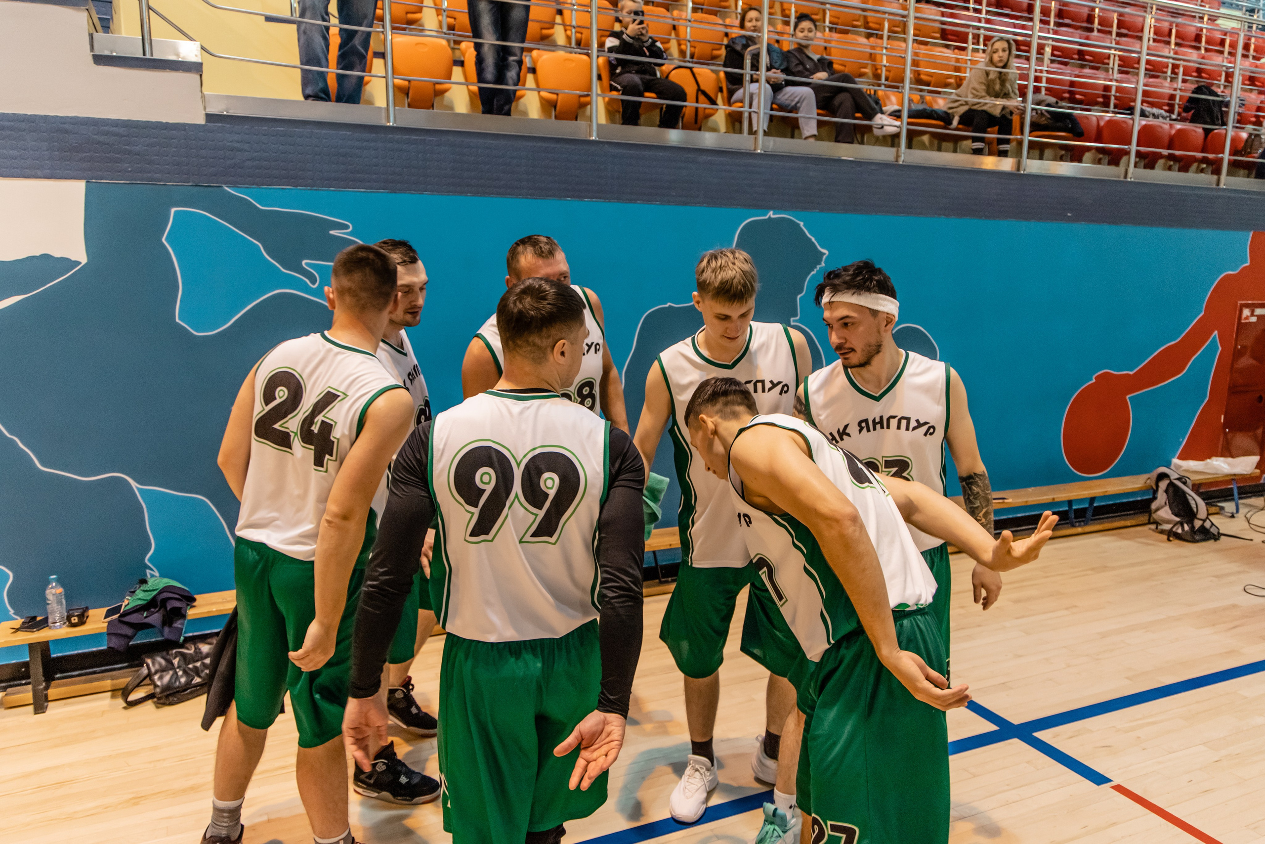 Соревнования по баскетболу в рамках городской спартакиады. Фотограф в Губкинском | Александра Артамонова