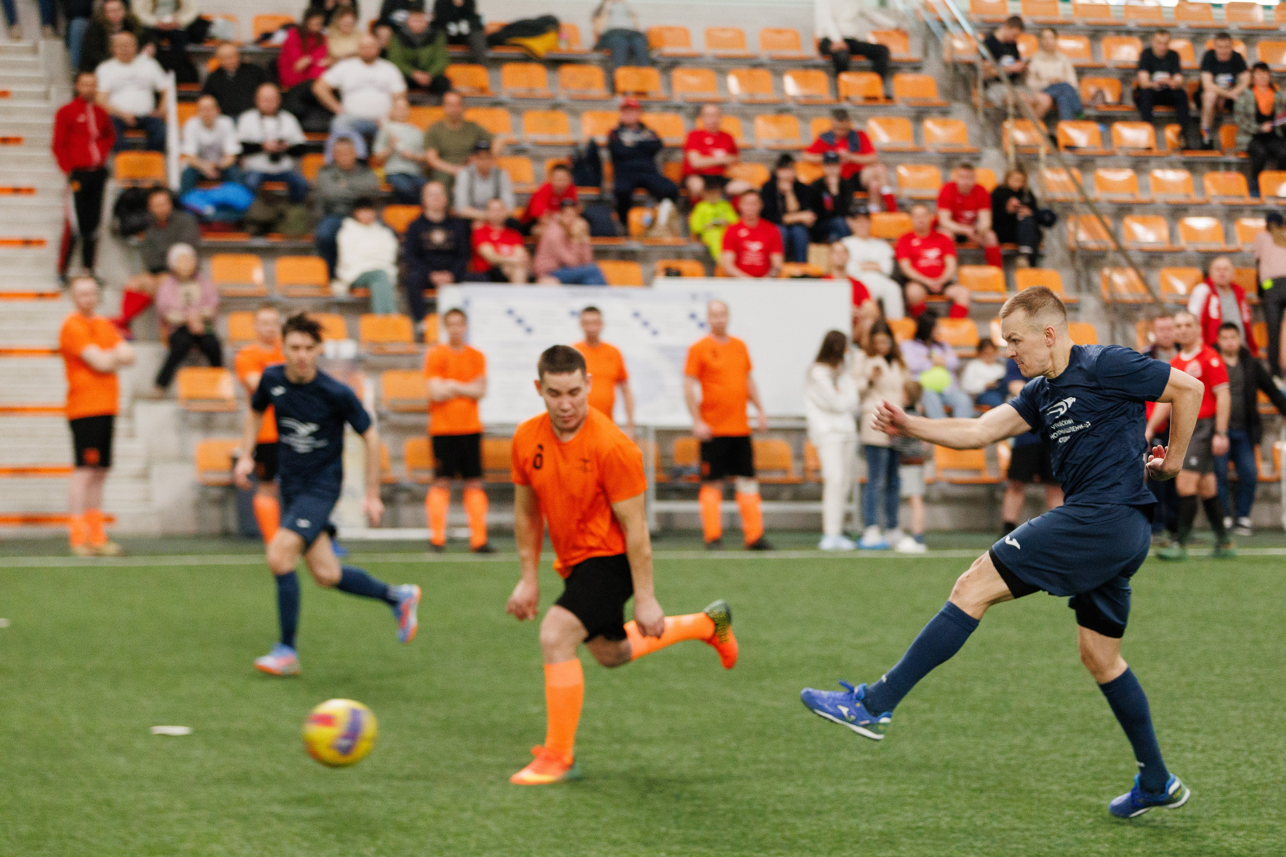 Фотограф на корпоративный футбольный турнир. Контент для бизнеса в Екатеринбурге Полдень Медиа