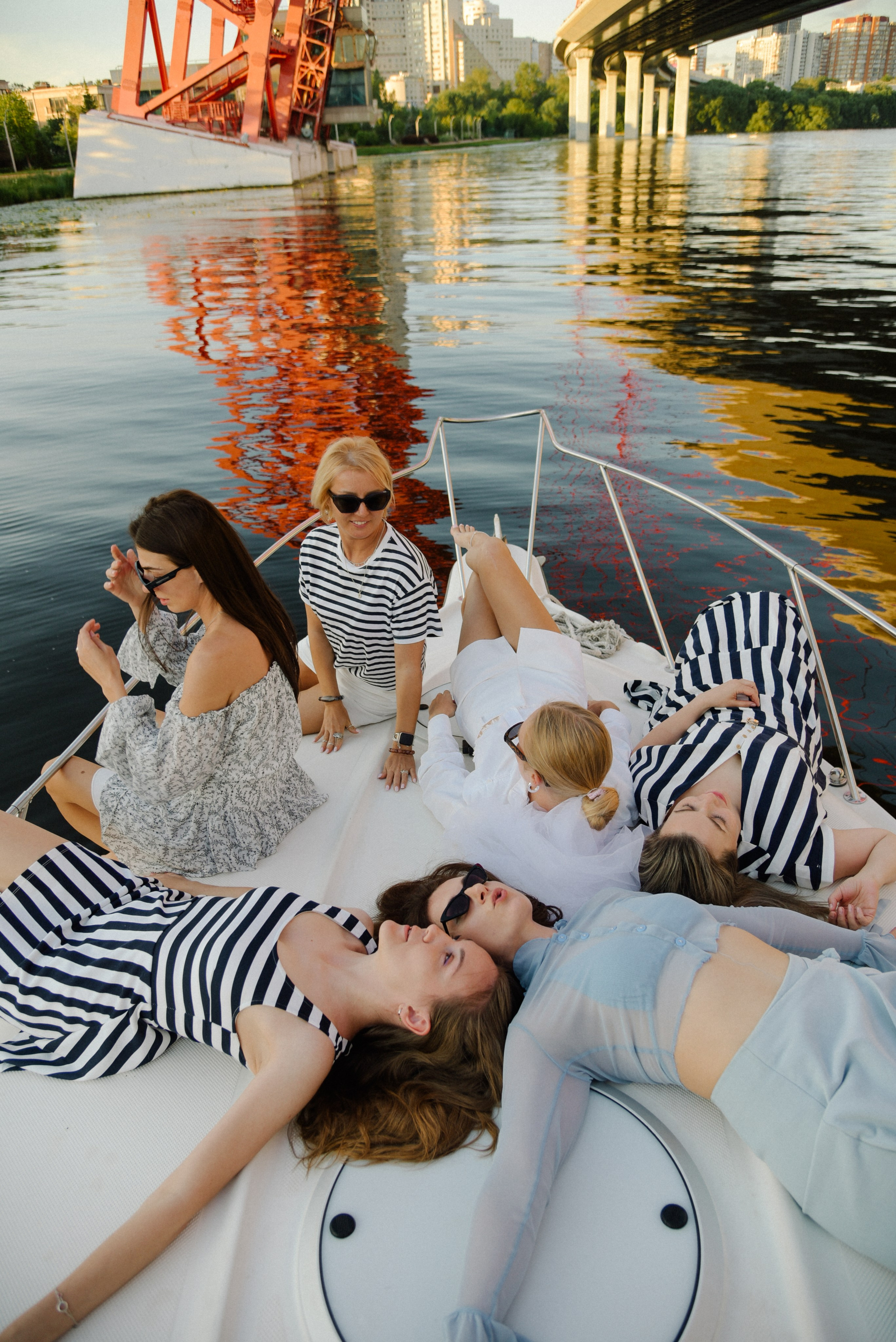 Девичник на яхте. Фотограф Лола Волна, город Москва