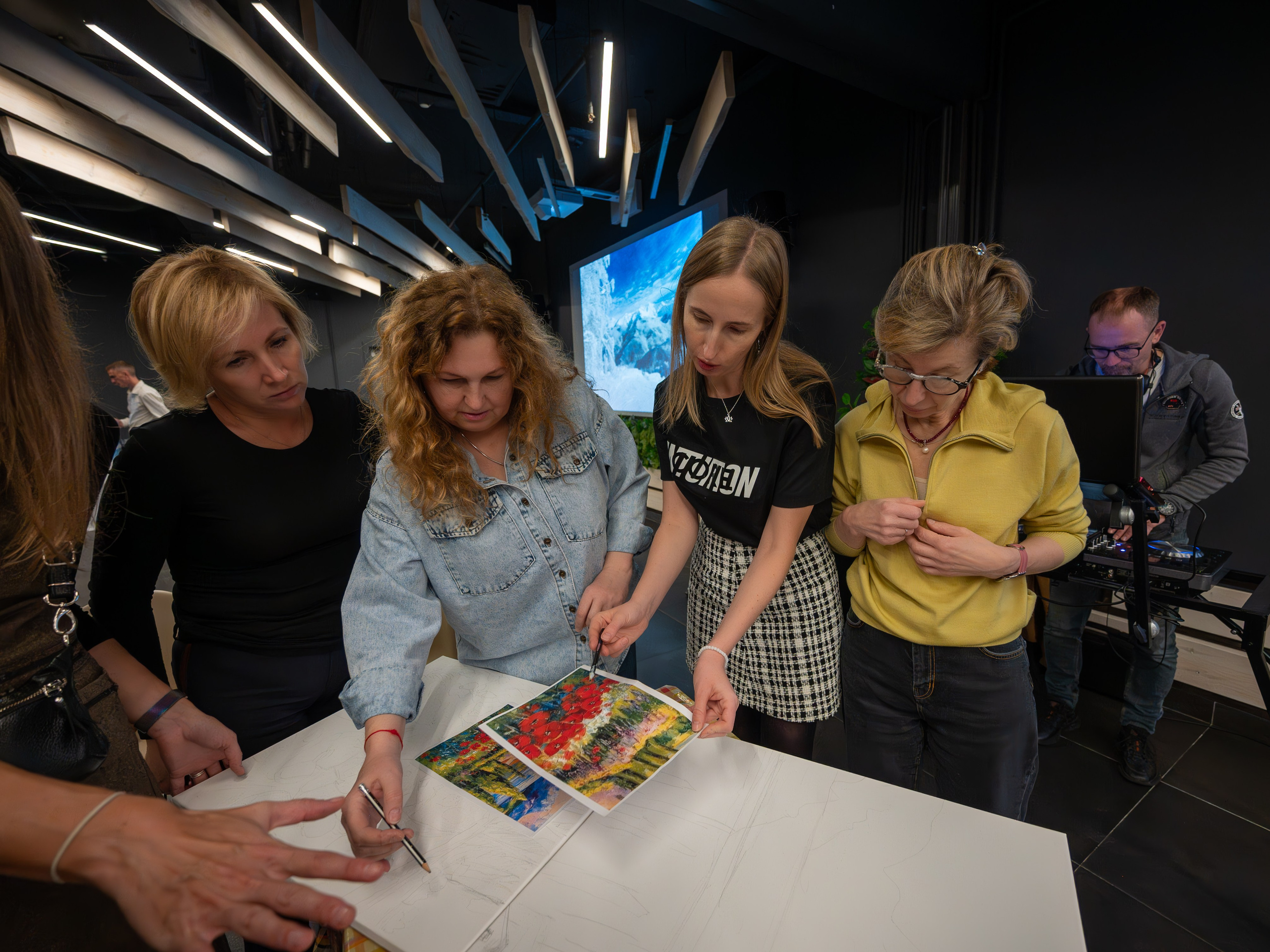 MICE мероприятие — мастер класс по акварели. Репортажный фотограф в Красной Поляне и Сочи Павлюченко Екатерина