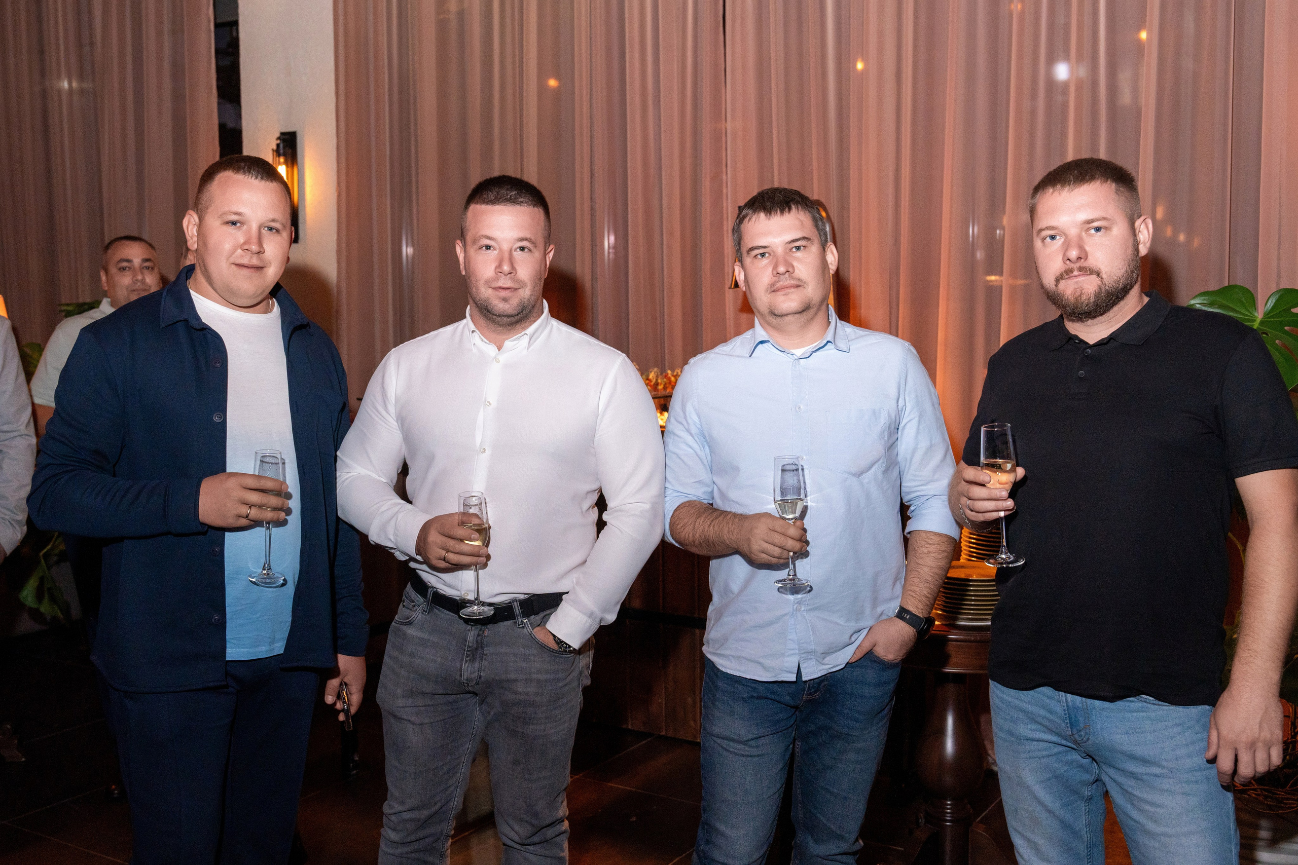 Гала-ужин для компании «Agregatka». Репортажный фотограф в Красной Поляне и Сочи Павлюченко Екатерина