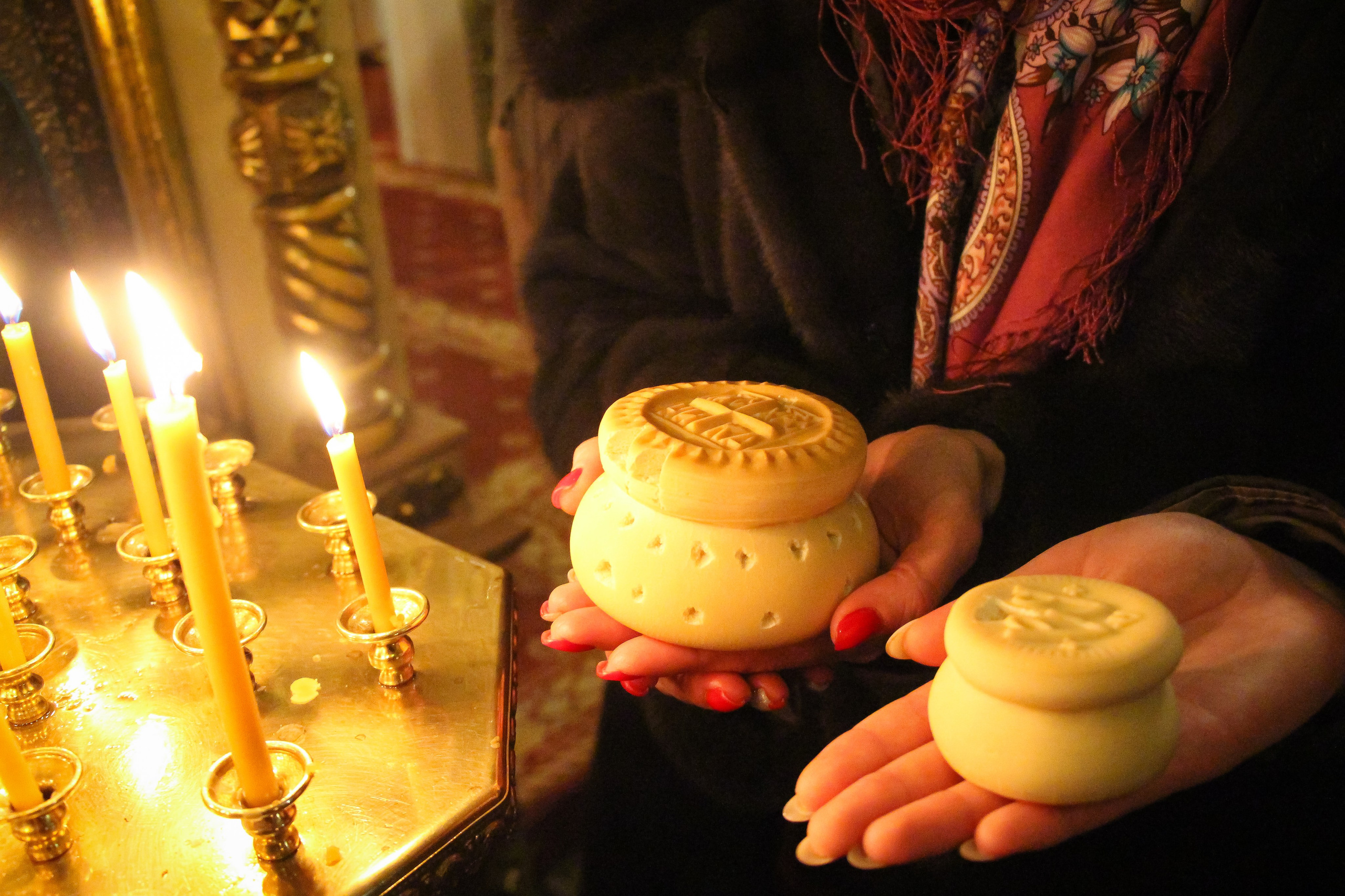 Рождественская литургия в храме Спаса Нерукотворного Образа. Мария Ткаченко. Документальная фотография