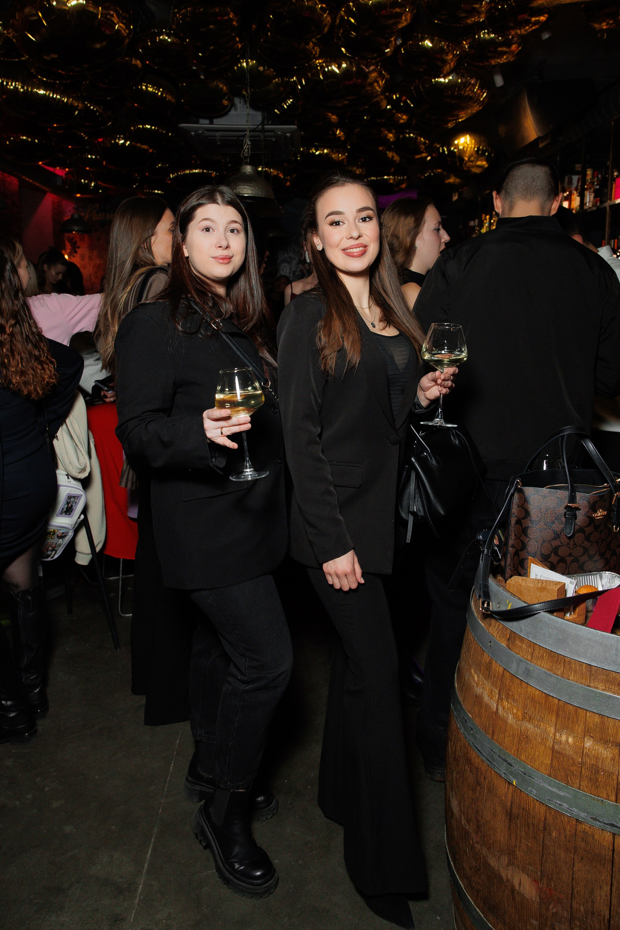 ВИНОТЕКА — 8 МАРТА. СВОИ. ФОТООТЧЕТЫ-СОБЫТИЯ-МЕСТА