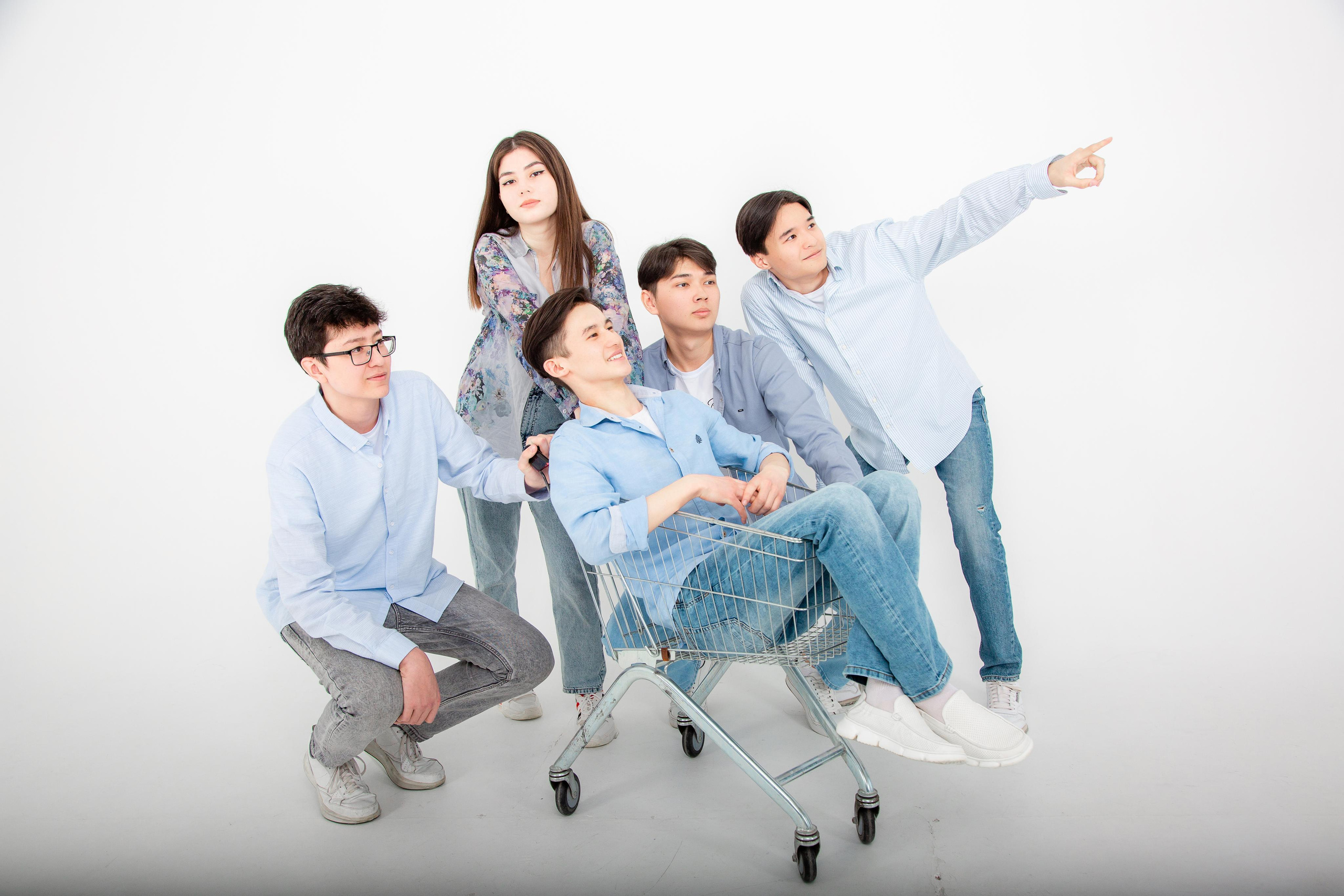 Фото работы. XPLACEMEDIA — Виньетки в Актобе. Выпускные альбомы в Актобе