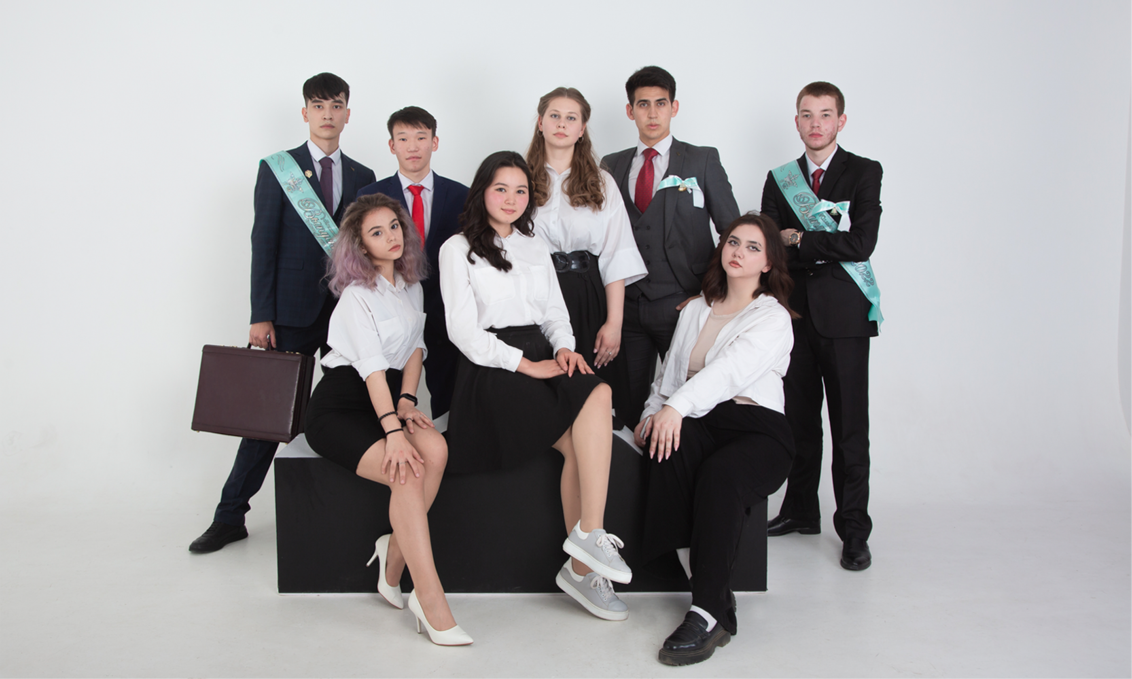 Фото работы. XPLACEMEDIA — Виньетки в Актобе. Выпускные альбомы в Актобе