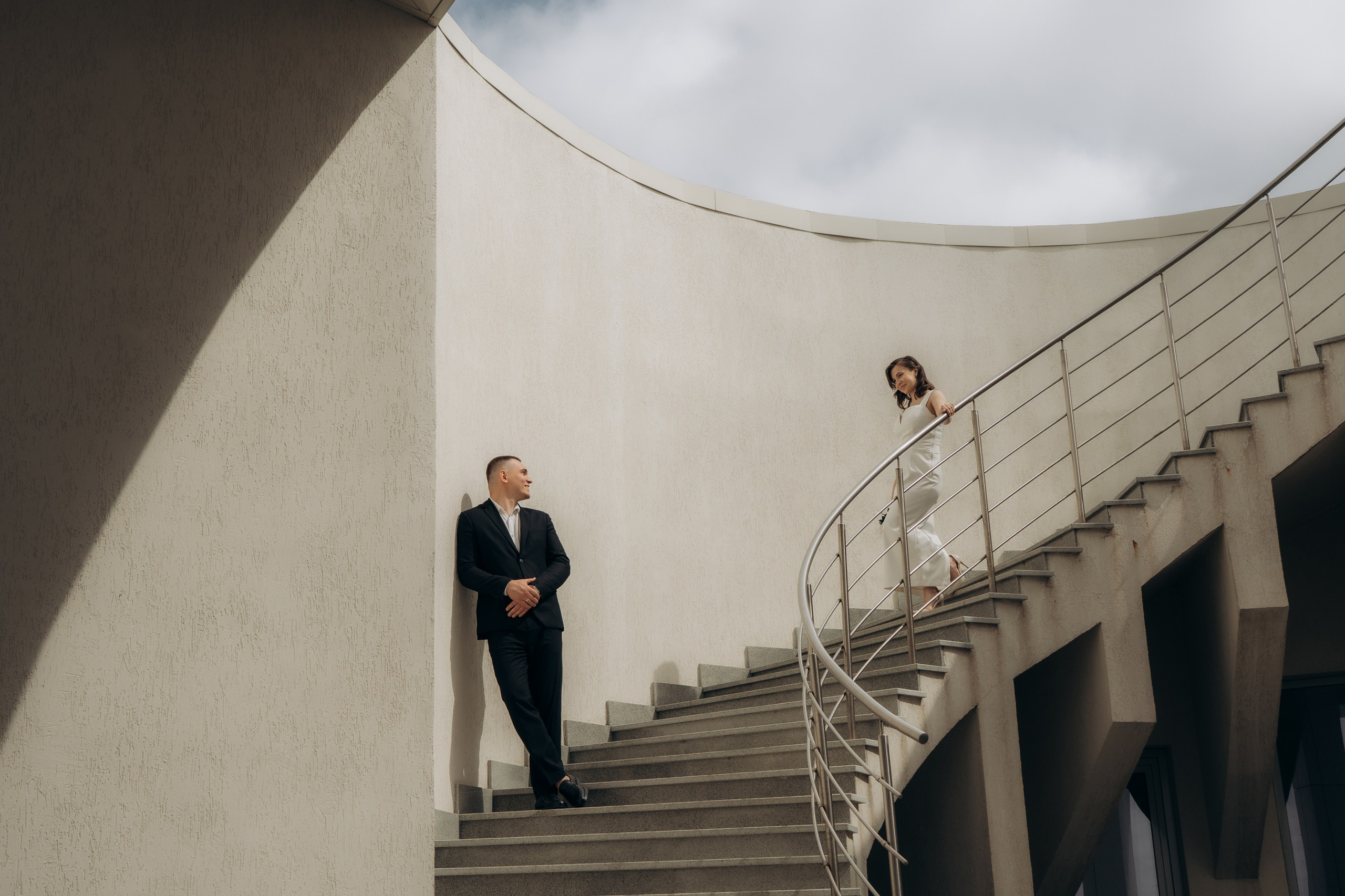 Винтовая лестница (Тукаева, 46к1). Свадебный фотограф в Уфе Лилия Сова