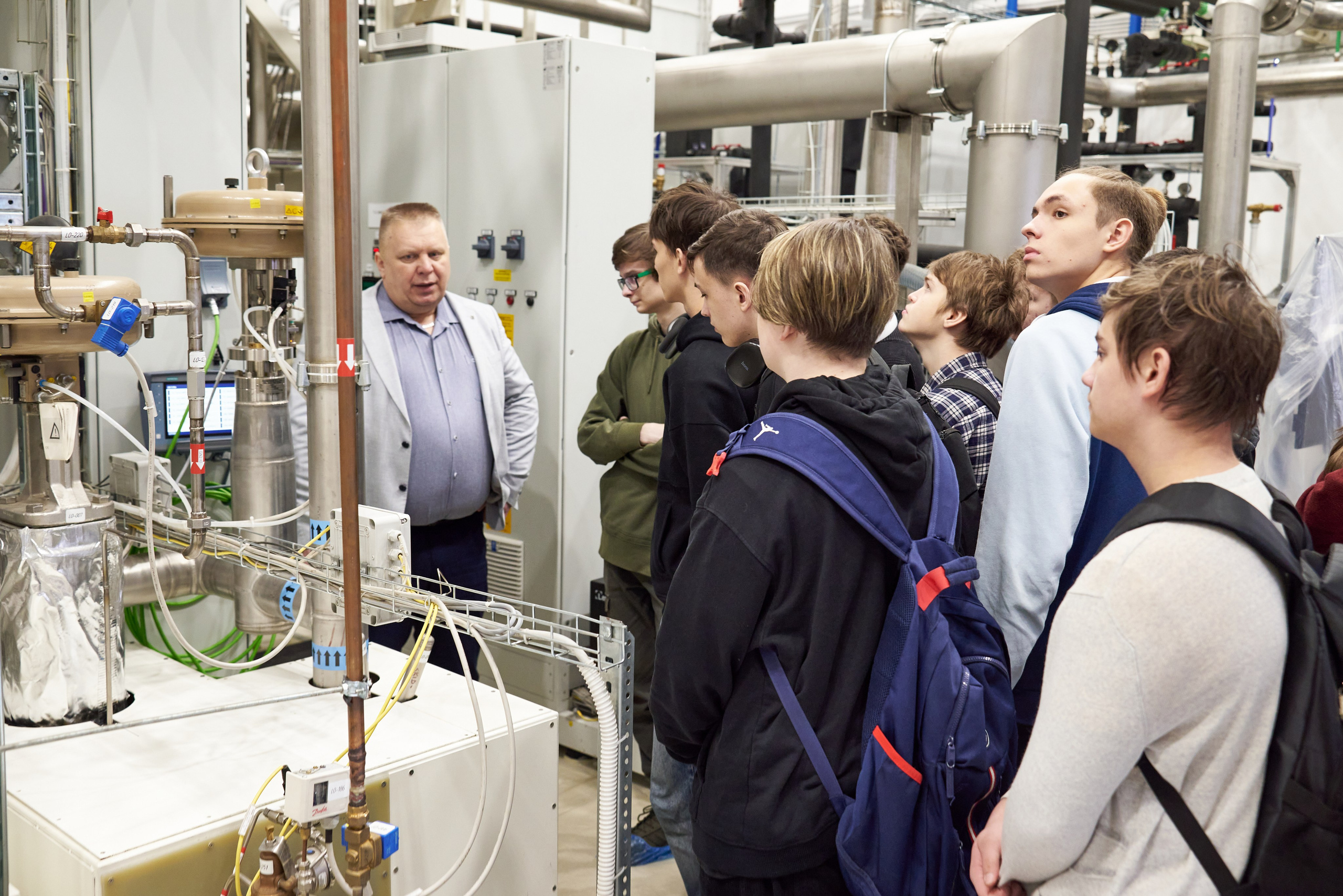 Экскурсия в «Газпром Космические системы». Фотограф Щёлково