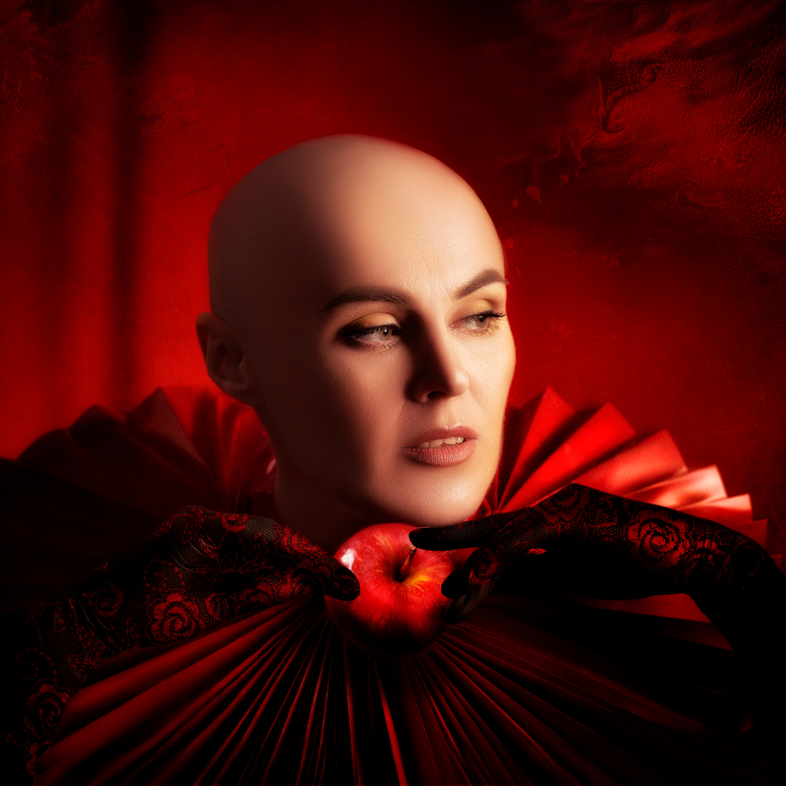 Лысая модель в арт-фотосессии