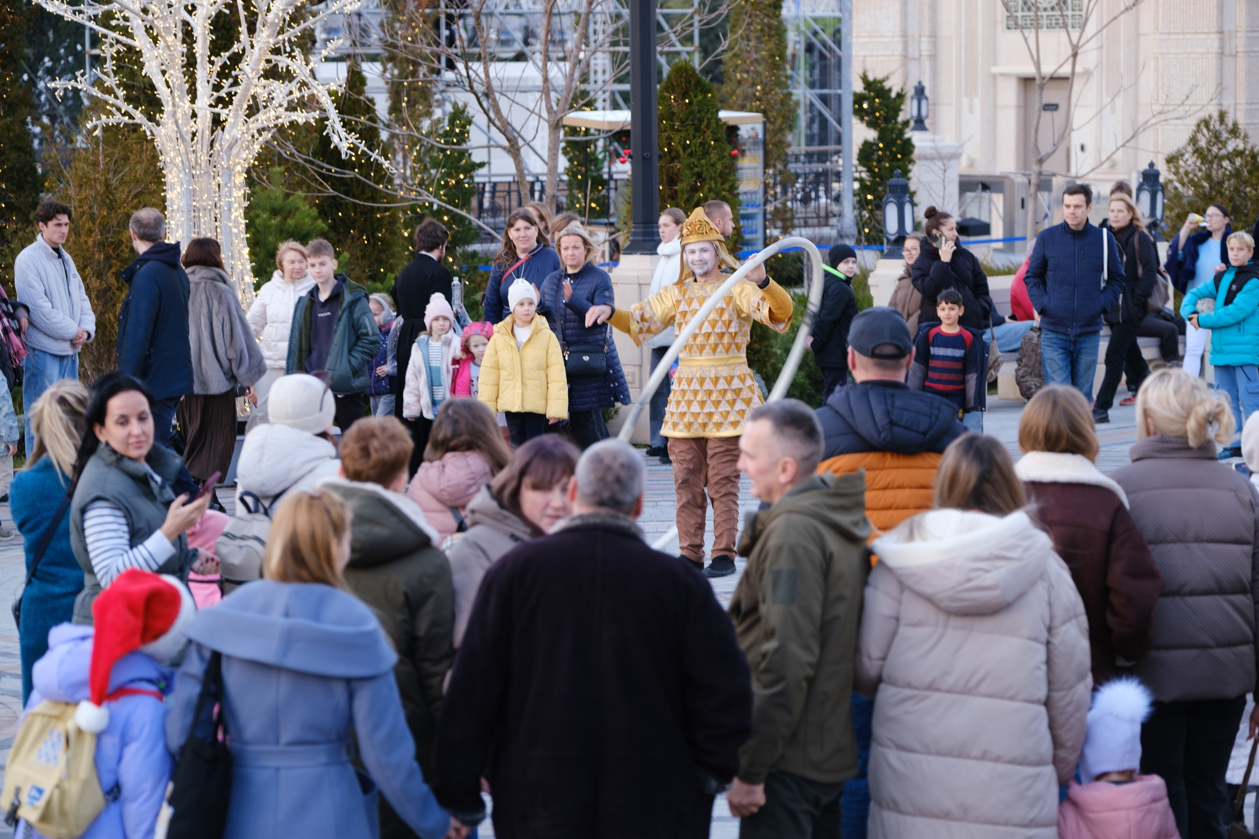 Новогодний репортаж из парка «Новый Херсонес» | Фотограф Илья Желдак. Профессиональная фотосъемка в Крыму. Натуральные эмоции и живые кадры. Забронируйте дату прямо сейчас!
