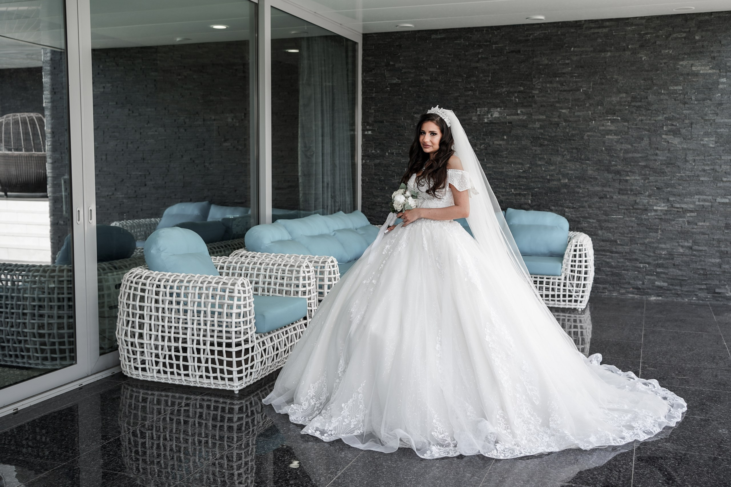 Фотосессия на Вилле Рублева. Фотограф Ростов-на-Дону. Екатерина и Юрий. Свадебный фотограф в Ростове-на-Дону. Таинство Крещения и Венчания, семейные фотосессии. Алёна Чёботова