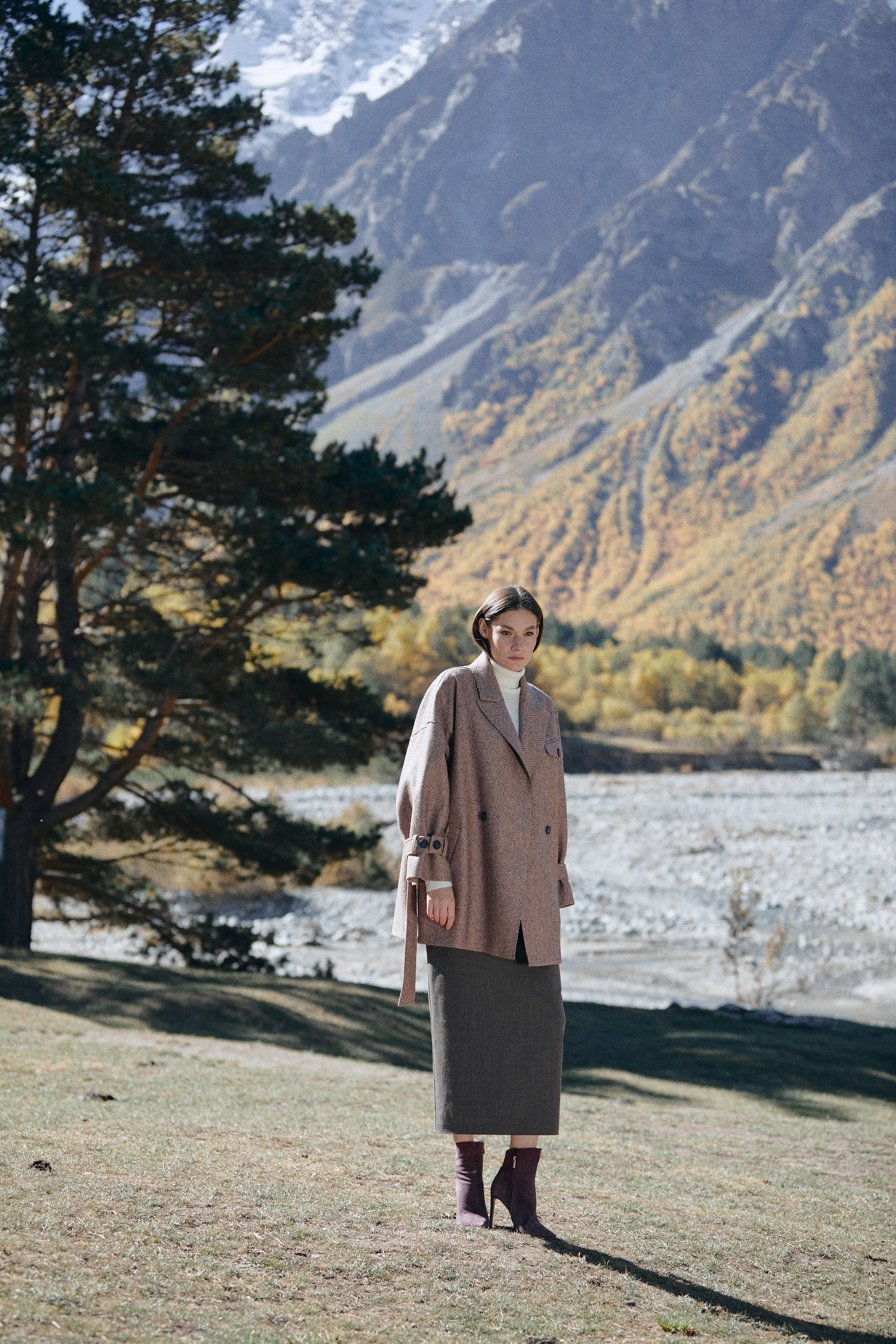 Съемка для бренда одежды в горах. Фотограф Продюсер в горах КБР / Москва  Нальчик Горы