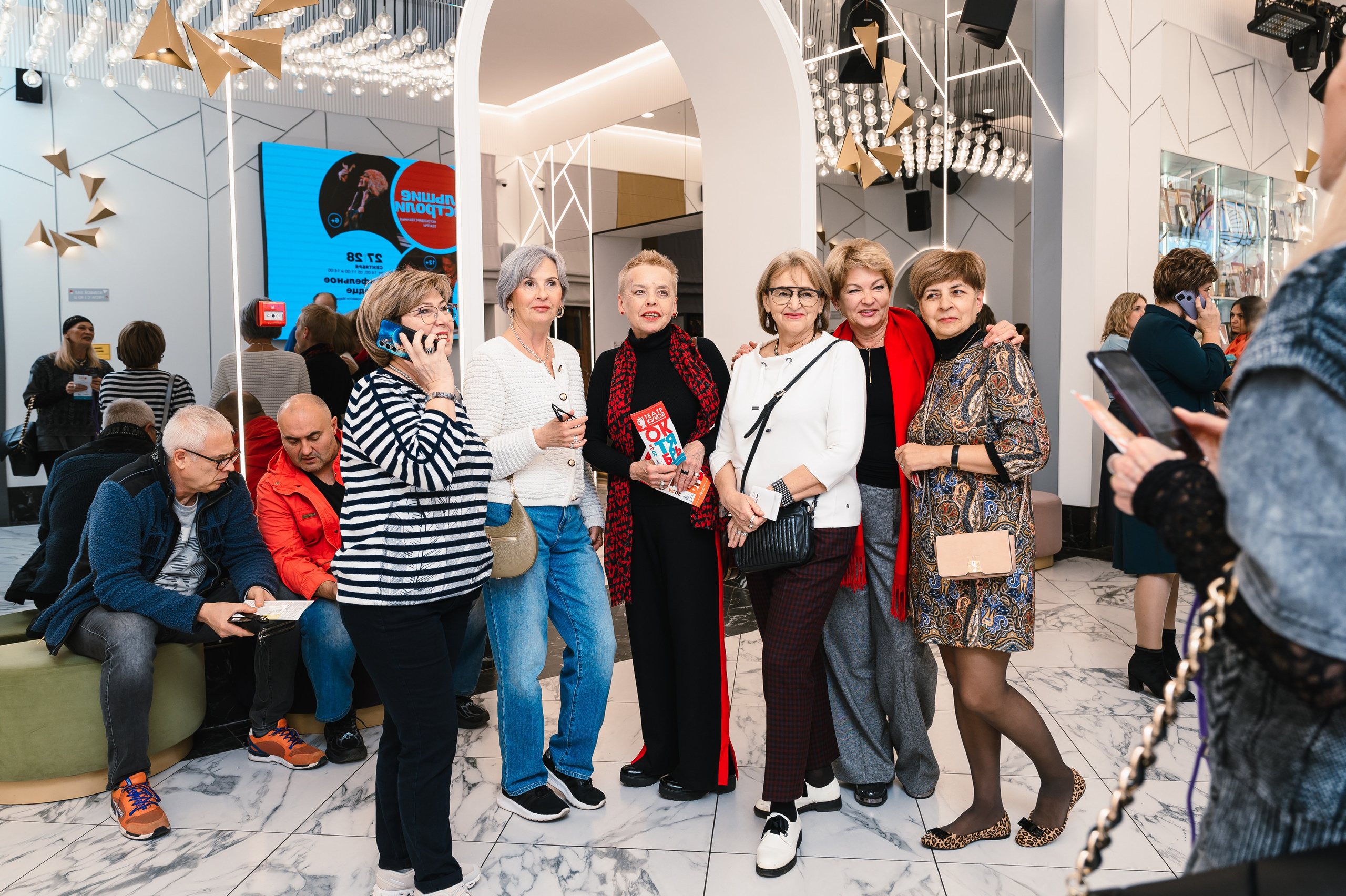 Театр кукол: «Птифуры. Бабушки». Свадебный и просто хороший фотограф в Челябинске