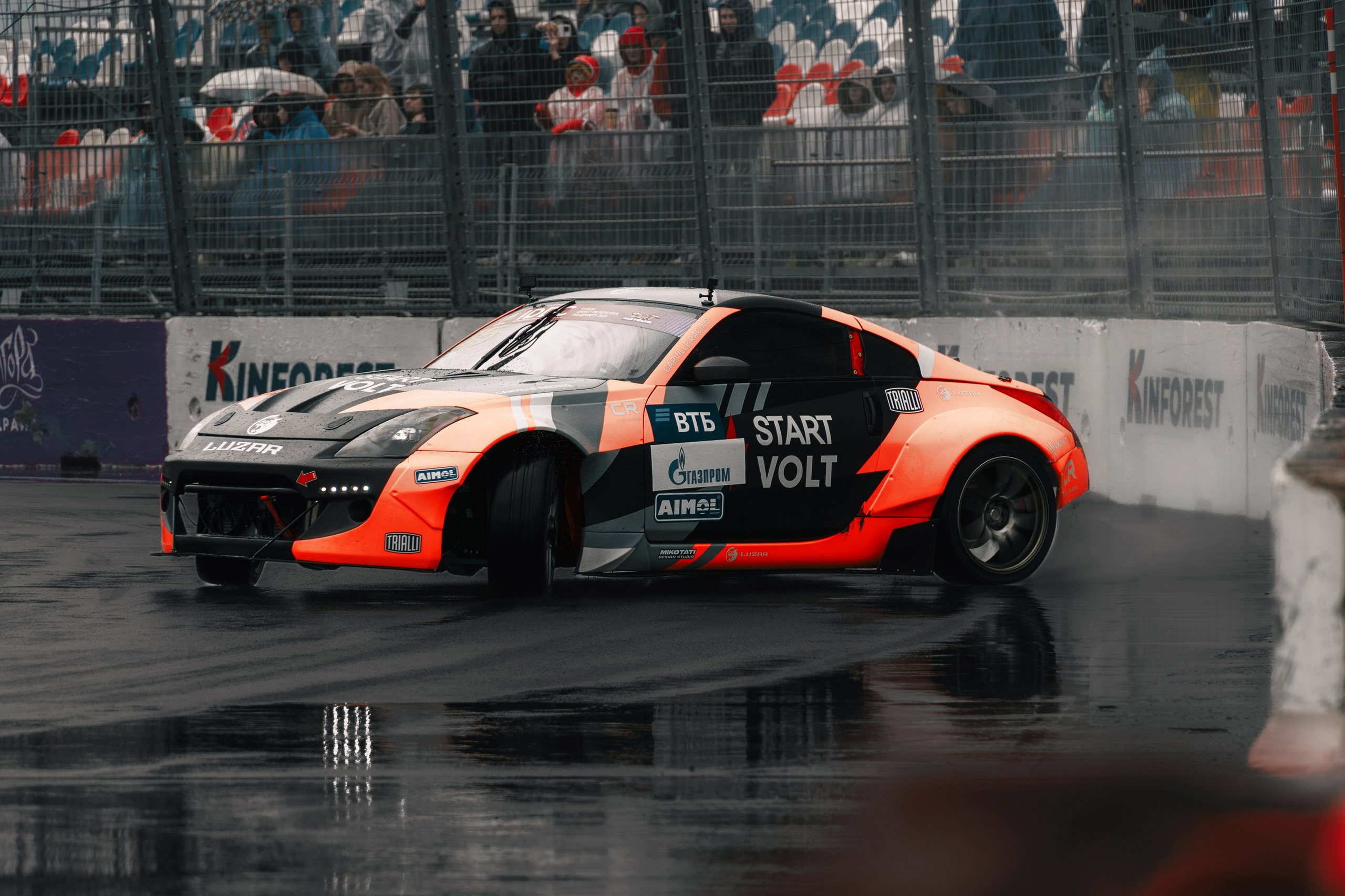 IDDC Этап 2: Бетонный Колизей и блогеры в деле