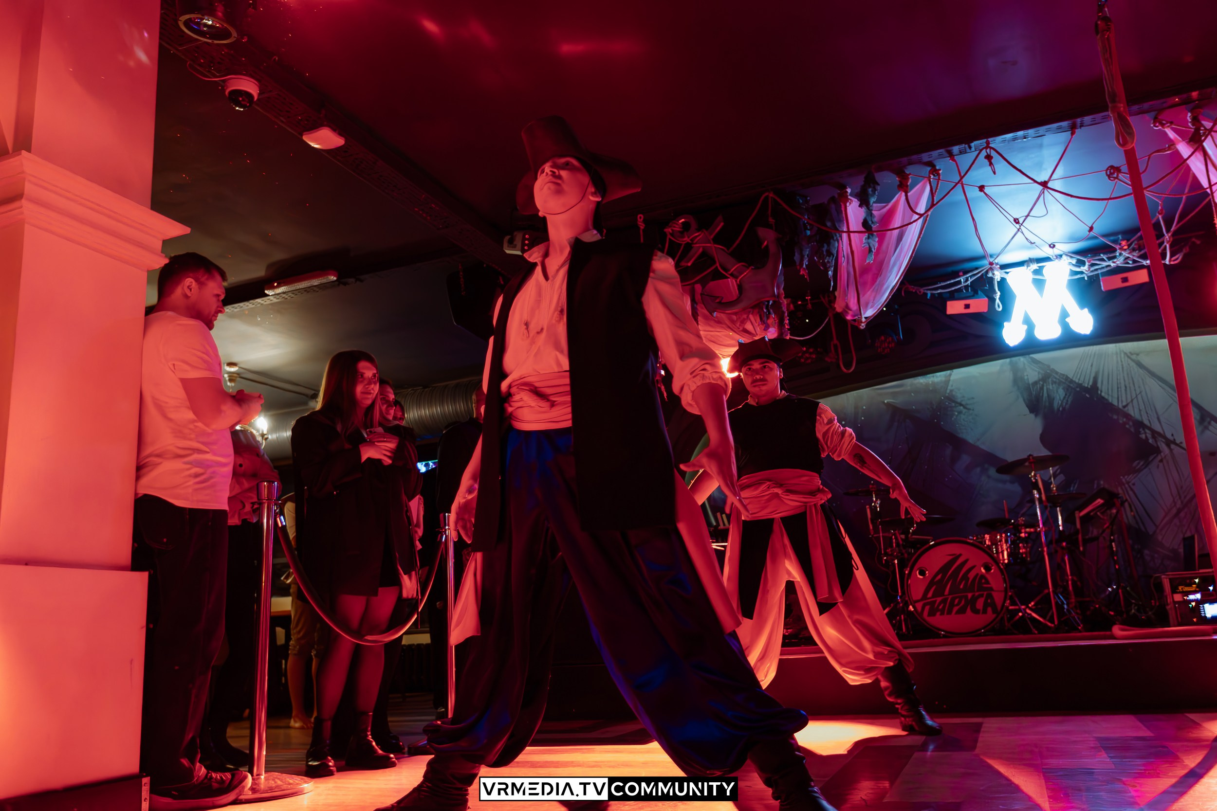 Ресторан «Мюнхен»: Часть команды — часть корабля