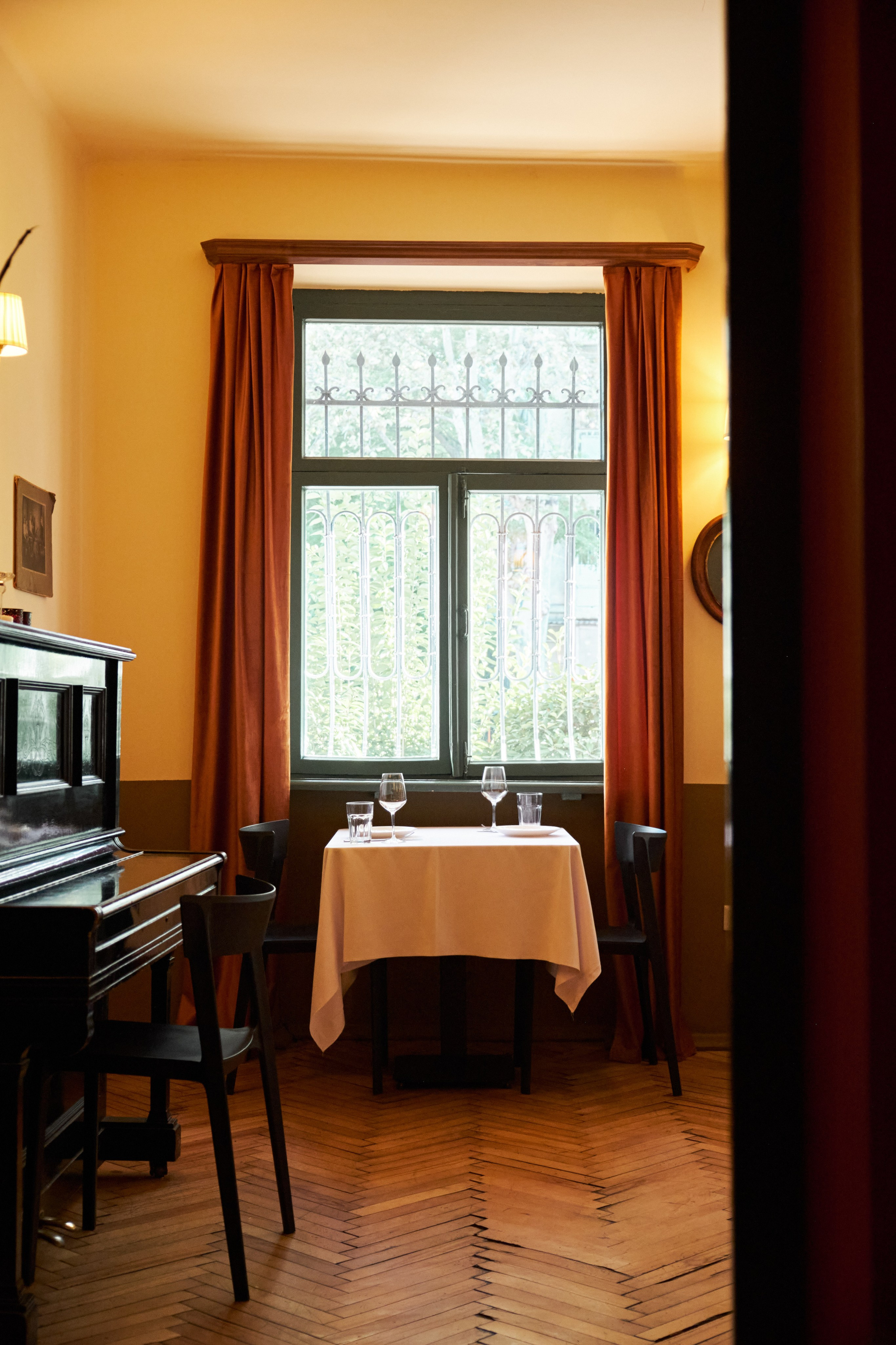 ORA MAKASHVILEBTAN. Commercial Photographer in Tbilisi: Food, Interior, Product
