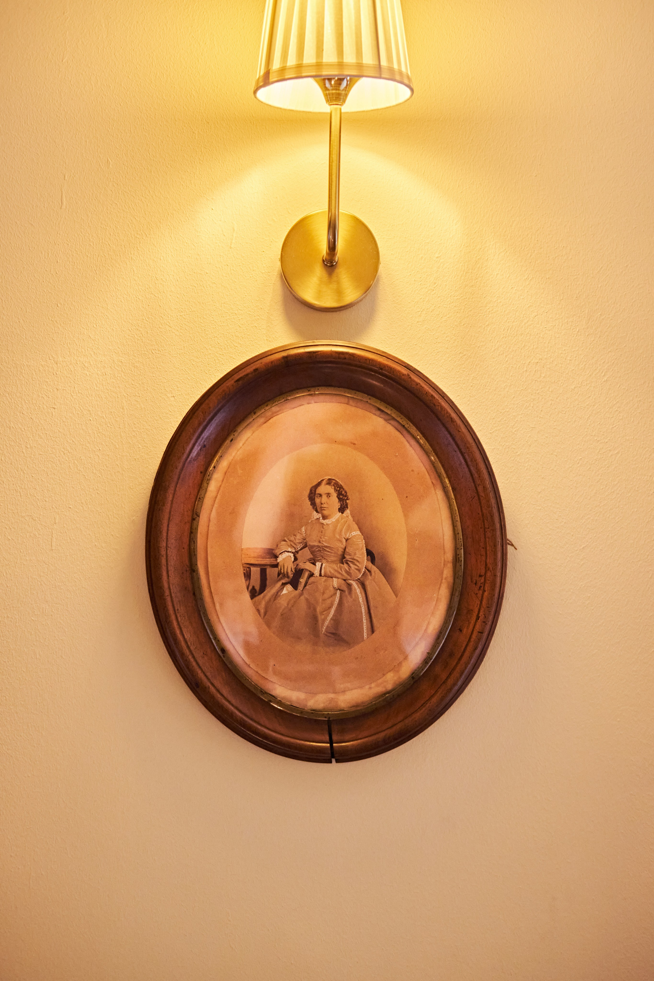 ORA MAKASHVILEBTAN. Commercial Photographer in Tbilisi: Food, Interior, Product