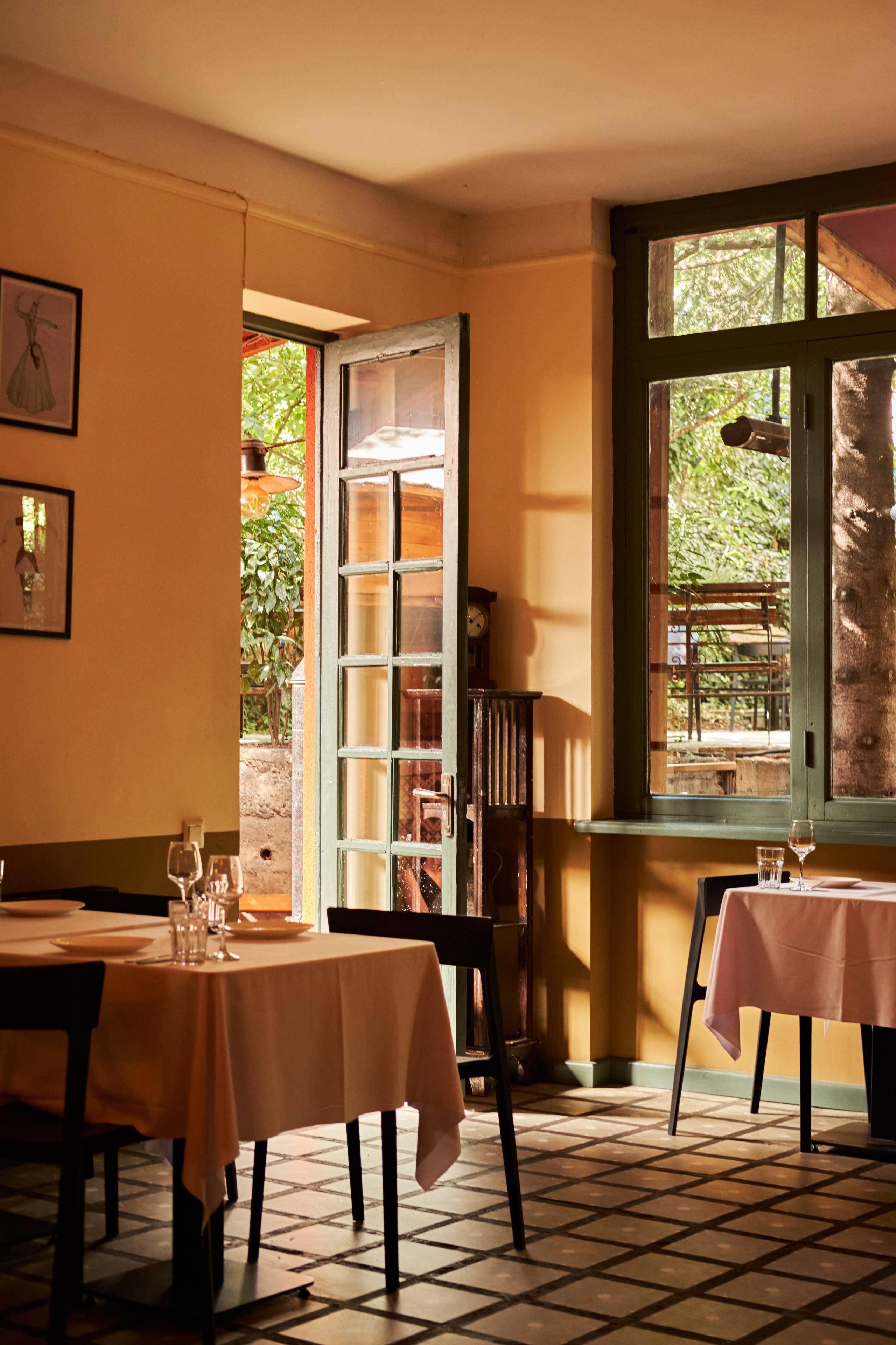 ORA MAKASHVILEBTAN. Commercial Photographer in Tbilisi: Food, Interior, Product