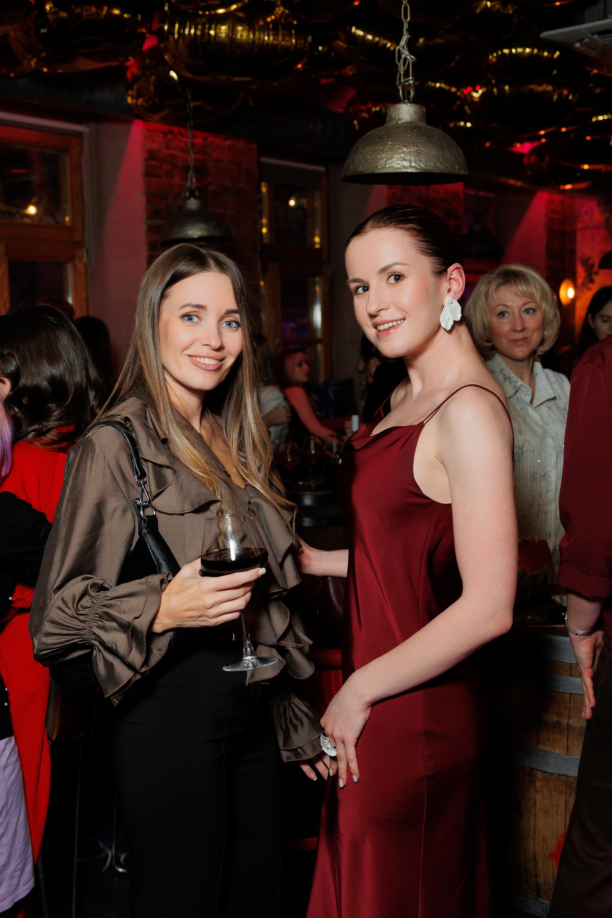 ВИНОТЕКА — 8 МАРТА. СВОИ. ФОТООТЧЕТЫ-СОБЫТИЯ-МЕСТА