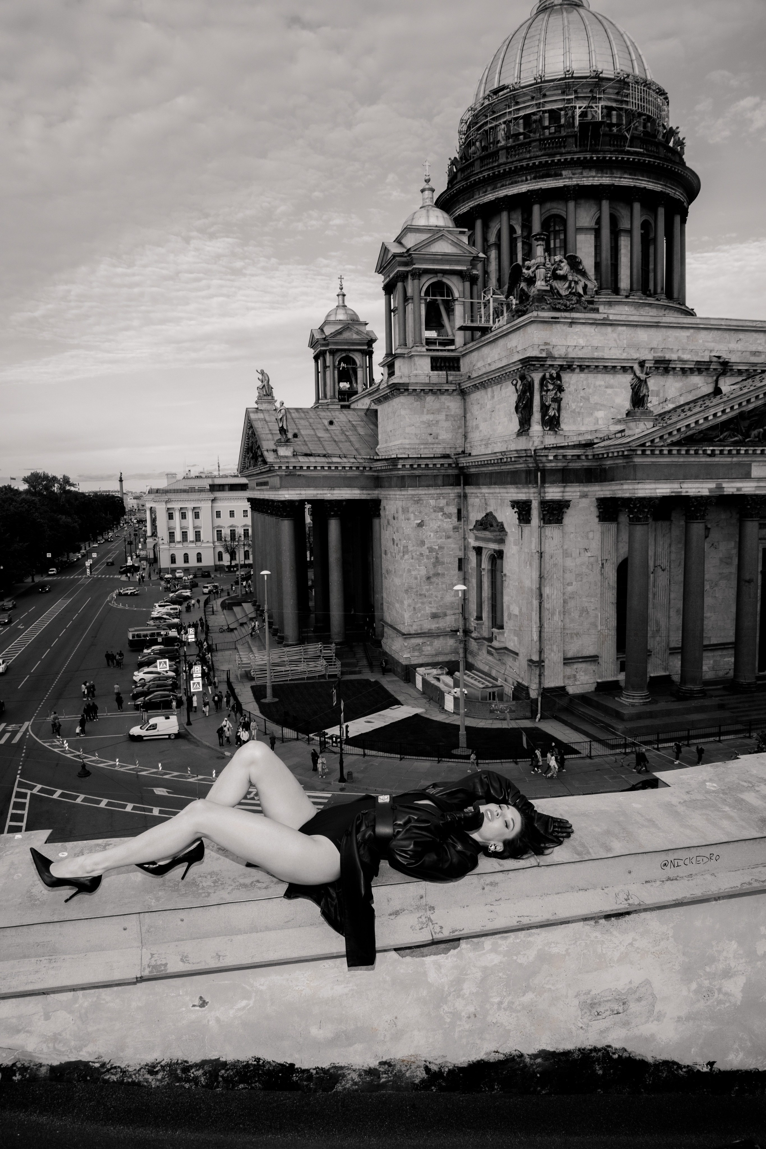 Вероника (съемка на крыше). Фотограф в Москве и Санкт-Петербурге Дарина