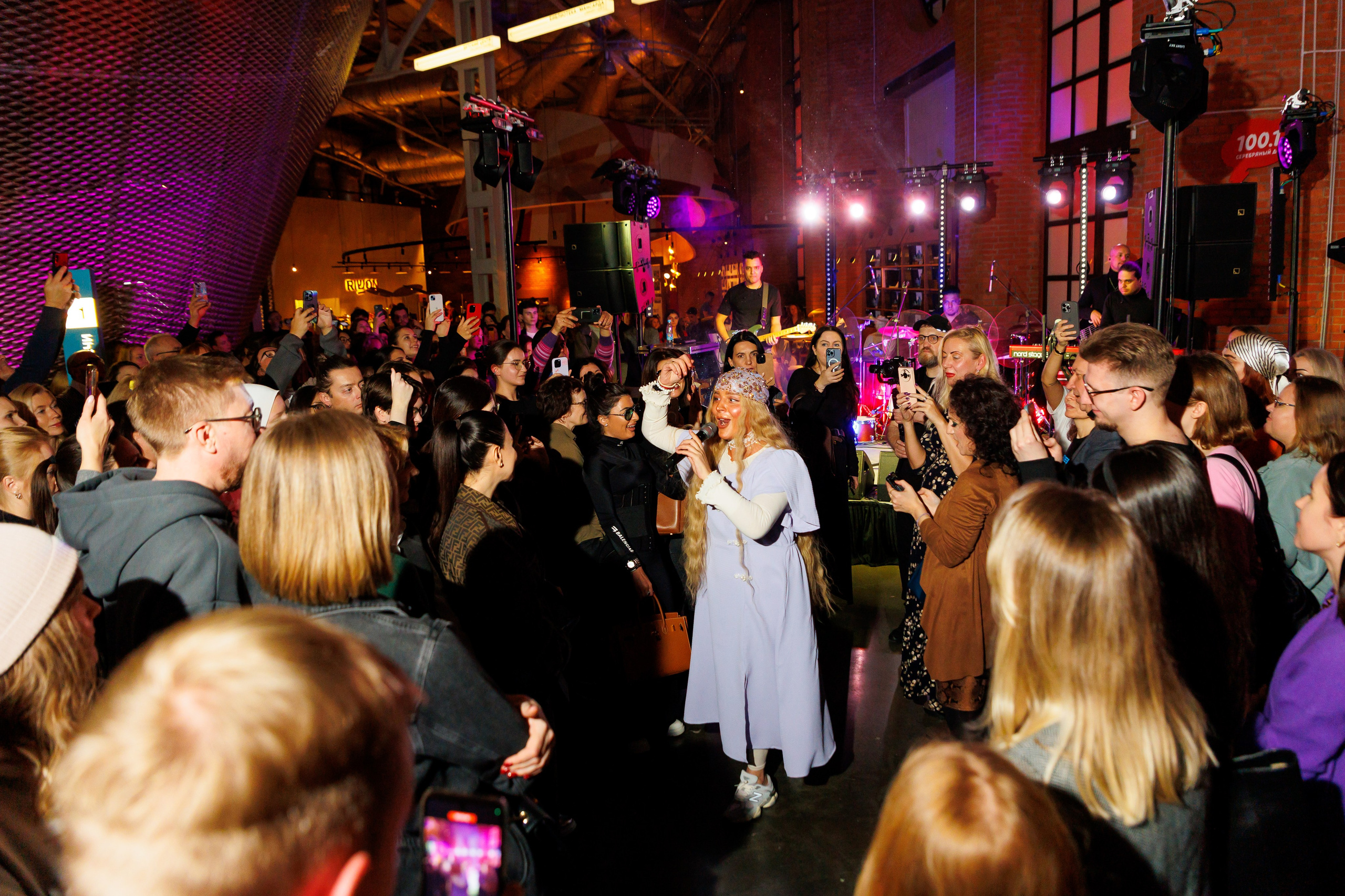 Мероприятия посвященные открытию выставки Иосиф Бродский — Место не хуже любого. Фотограф Иван Недорез