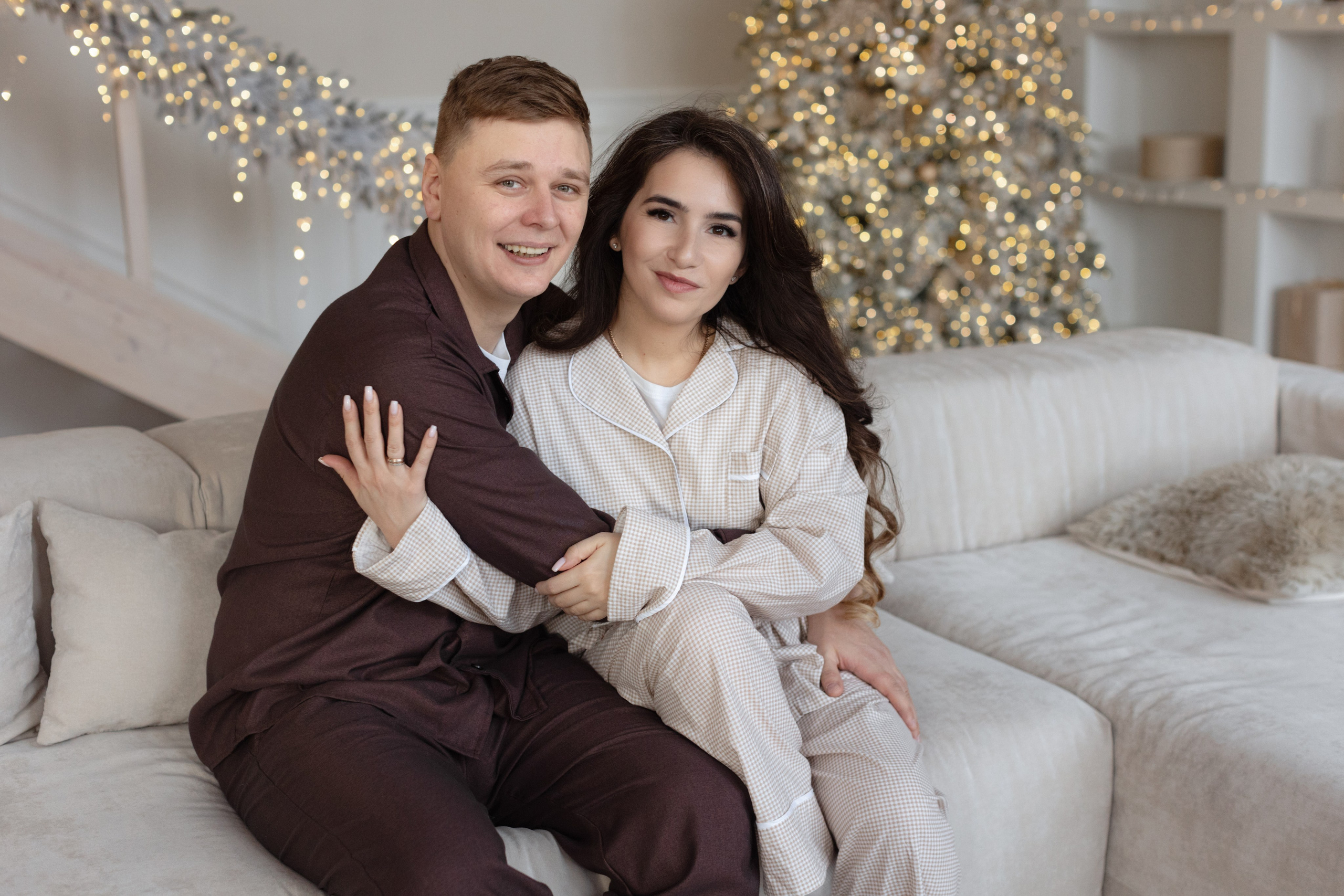 Новогодняя съемка в Историях (Большой зал). Фотограф беременности и новорожденных в Красноярске Вета Ланская