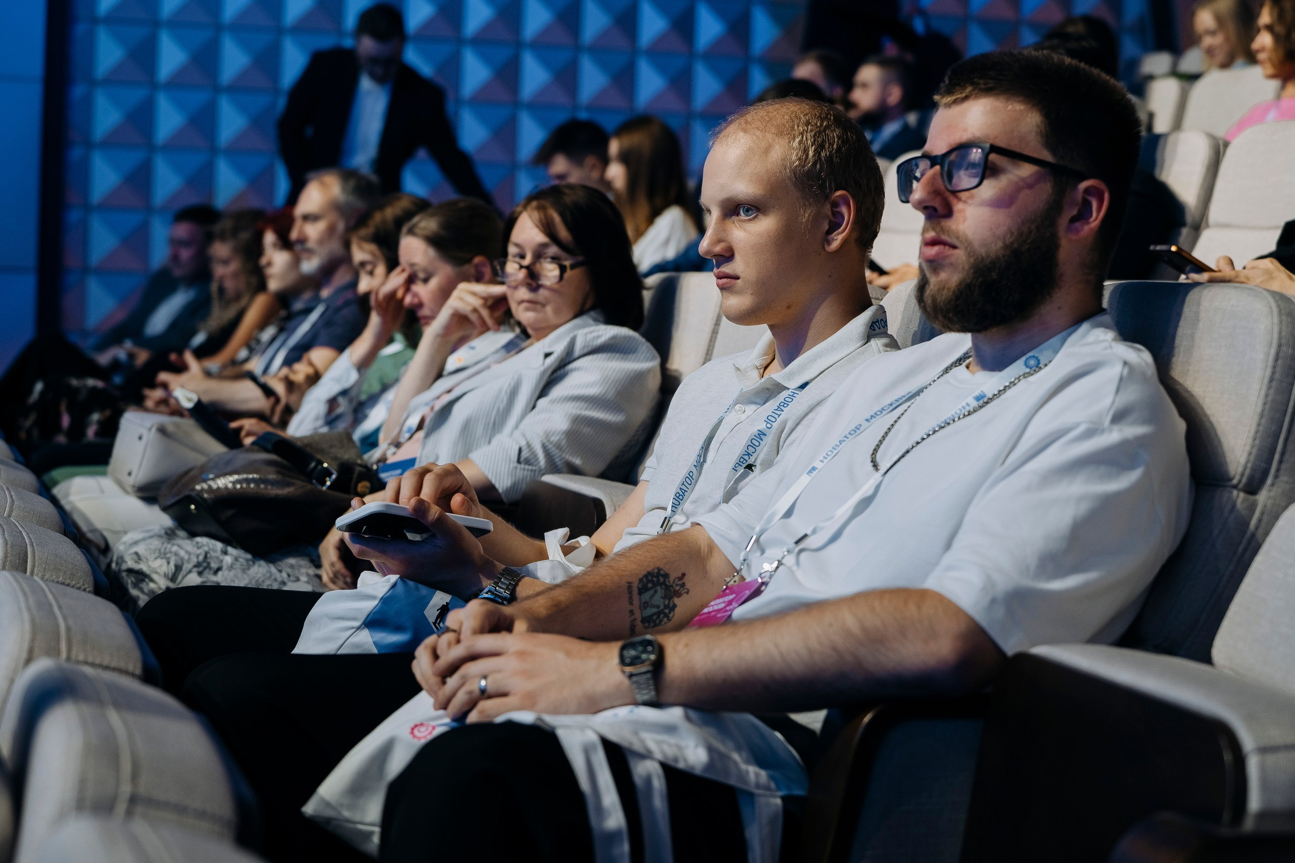 «Новатор Москвы 2025»: Как я поймал в кадр будущее. Профессиональный репортажный фотограф в Москве Владимир Глаголев