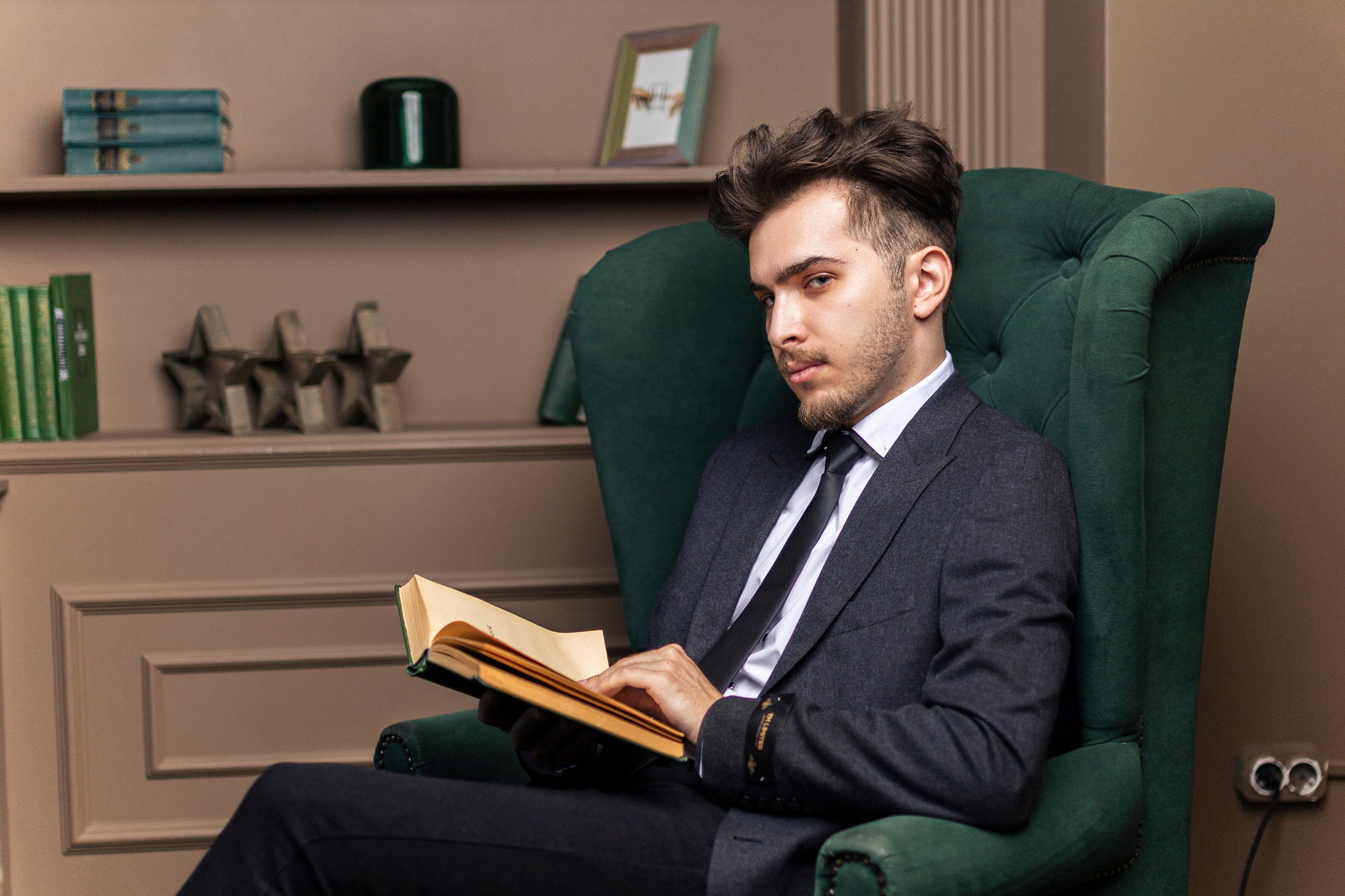 Мужской портрет в студии. Фотограф Каримов Виктор