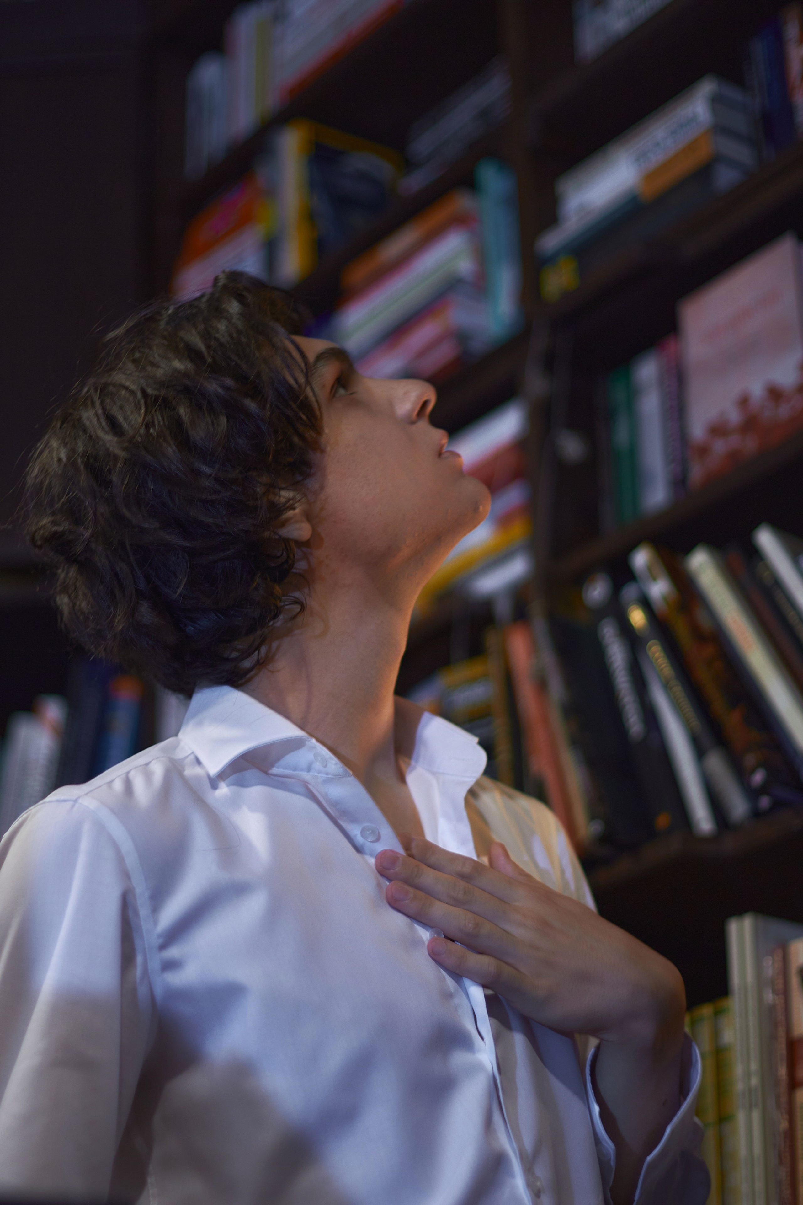 Мужская фотосессия в библиотеке. Семейный и свадебный фотограф в Краснодаре Михеева Светлана