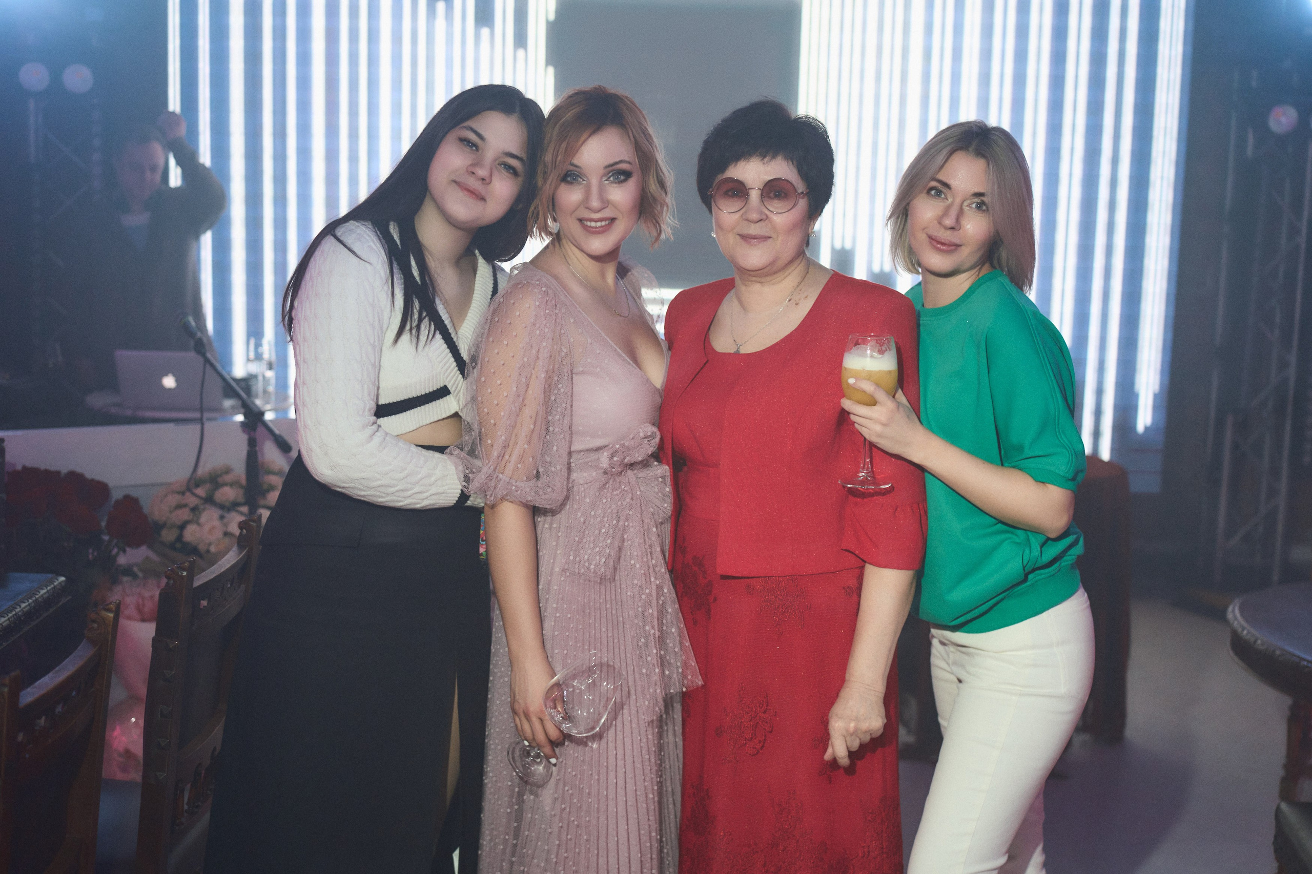 День рождения Ольги. Фотограф Олег Сотник