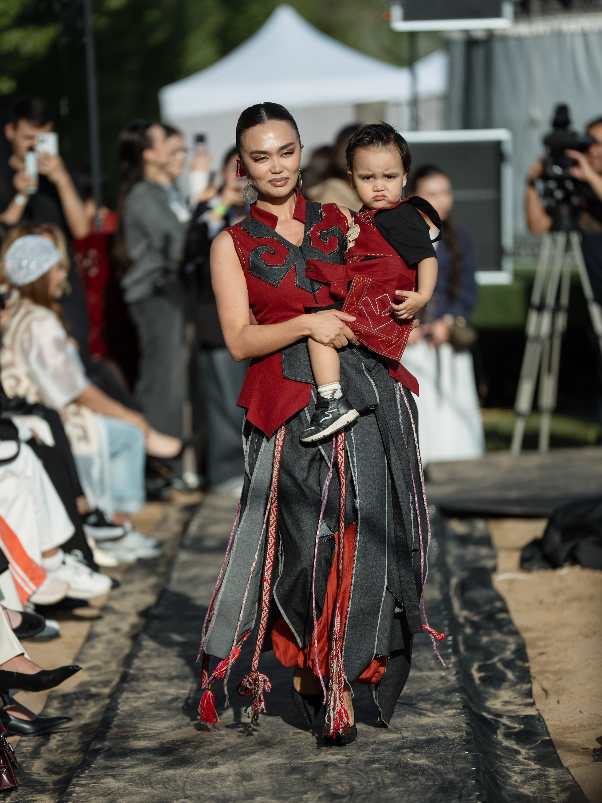 Brand Darideiya. Сайт Алматинского НЮ АРТ, будуар и фэшн фотографа Дениса Карпенко