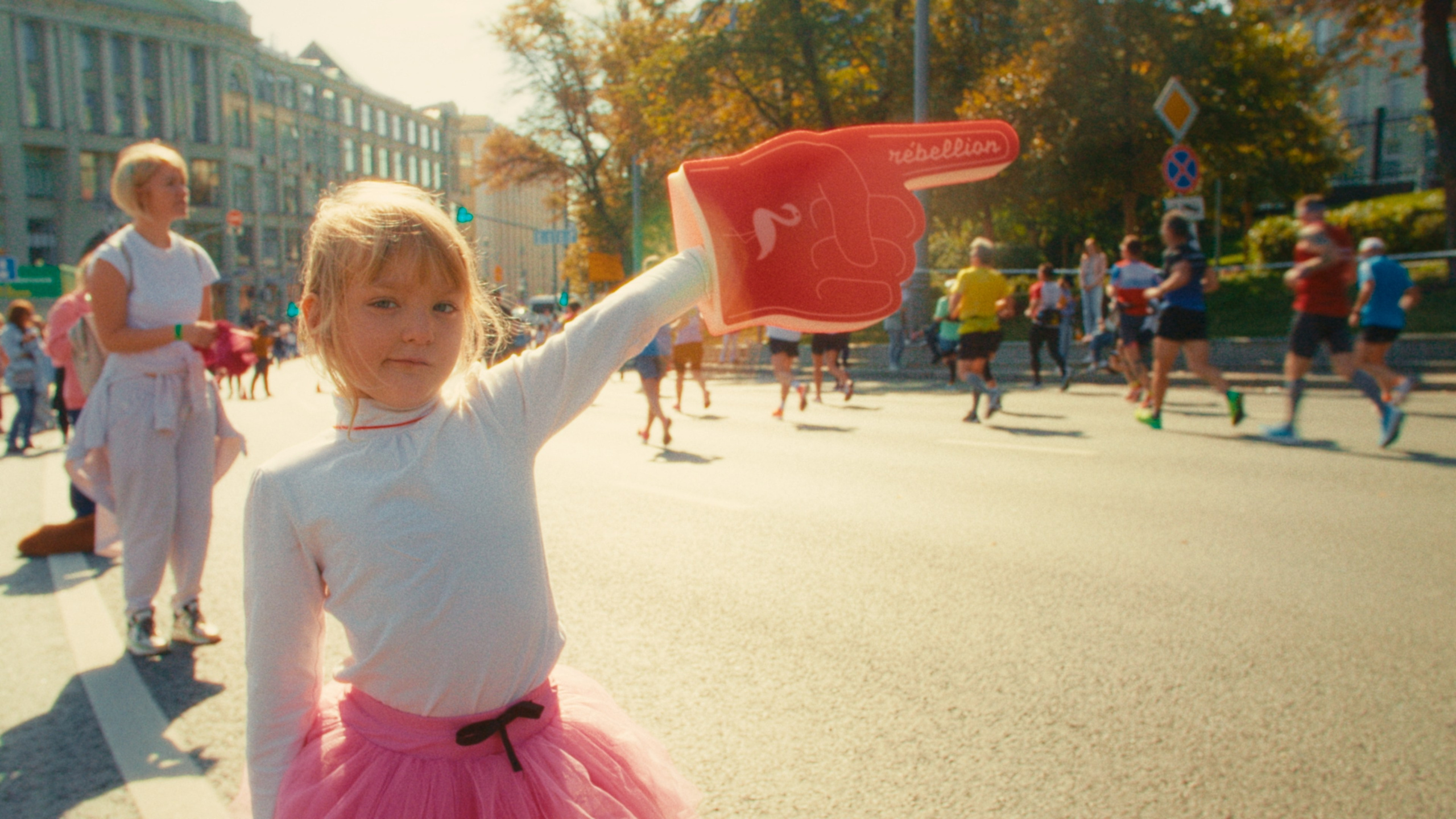Документальный фильм Бегом по России, люди с неограниченными возможностями. Цветокоррекция кино, рекламы и клипов. В Алматы и по всему миру. Юрий Косяков