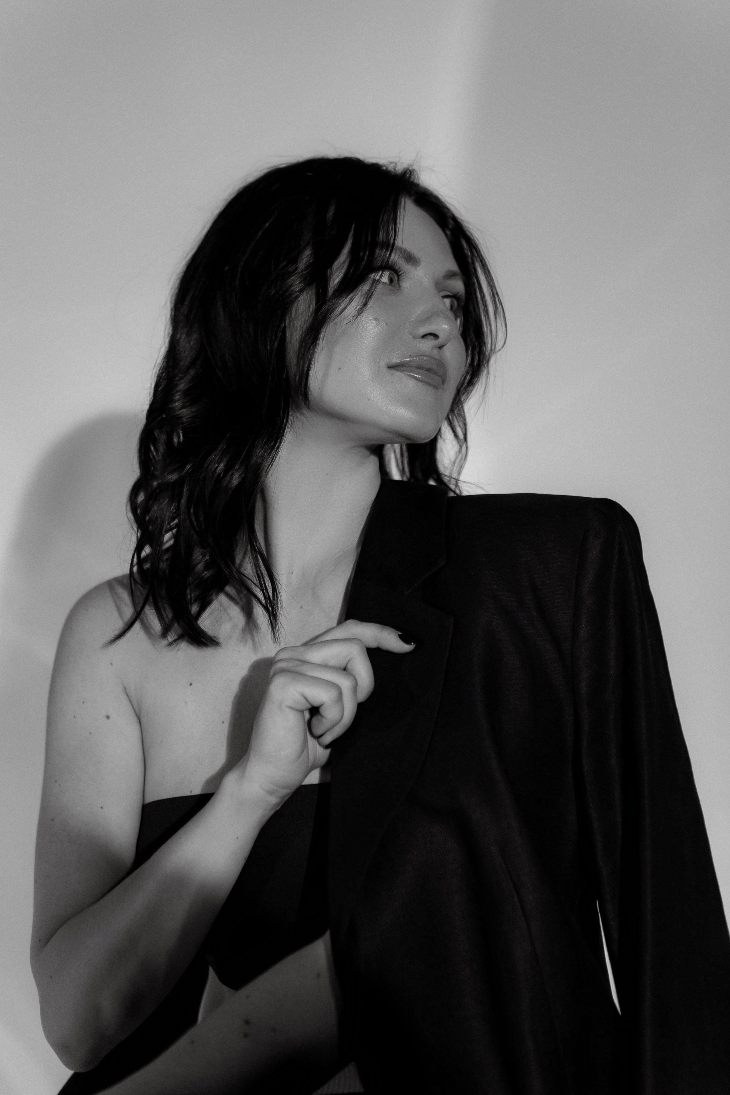 Анна ч/б. Главная