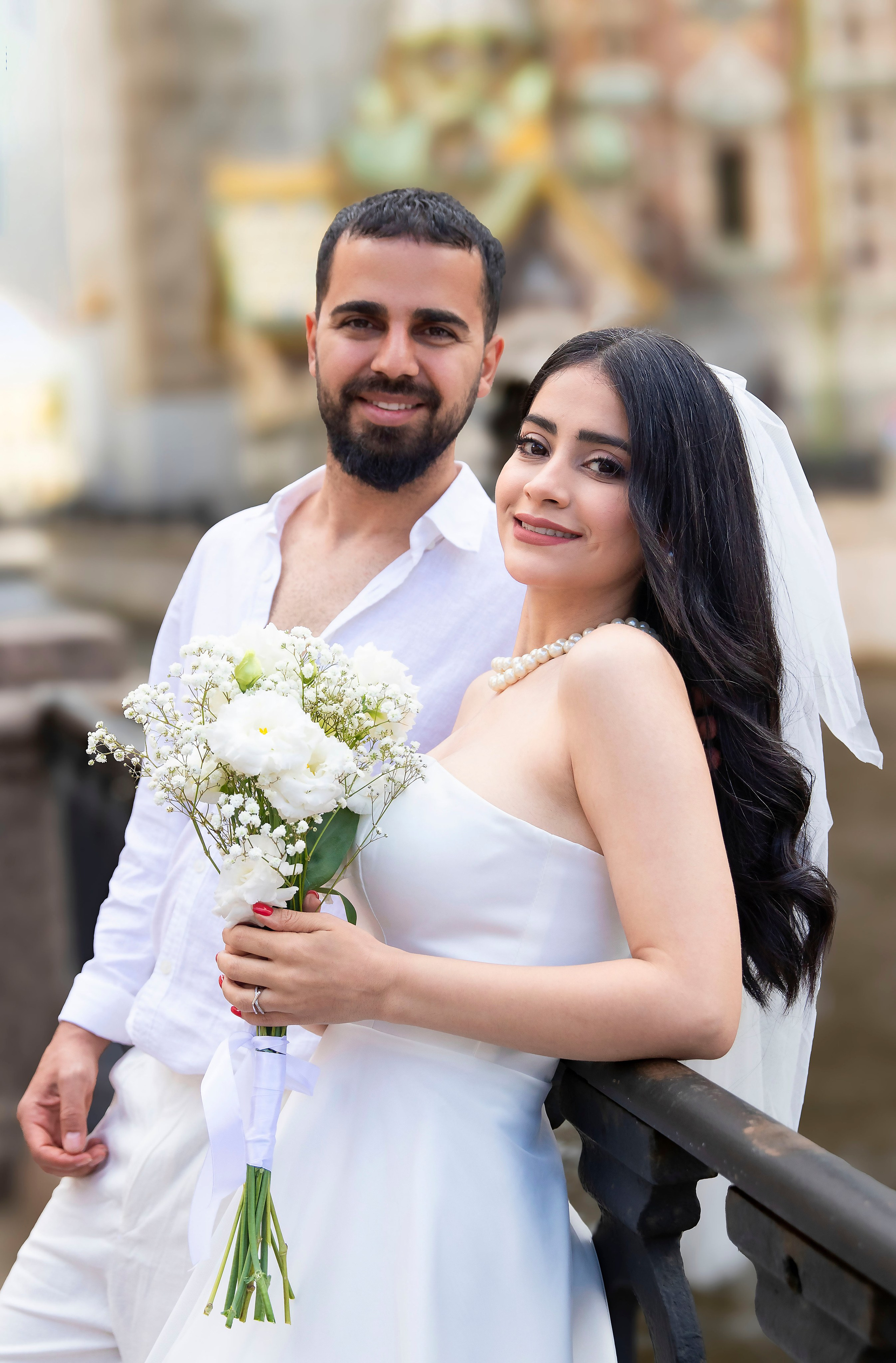 Свадебная прогулка Иранской пары по городу. Портретный фотограф в Санкт-Петербурге Савельева Ольга