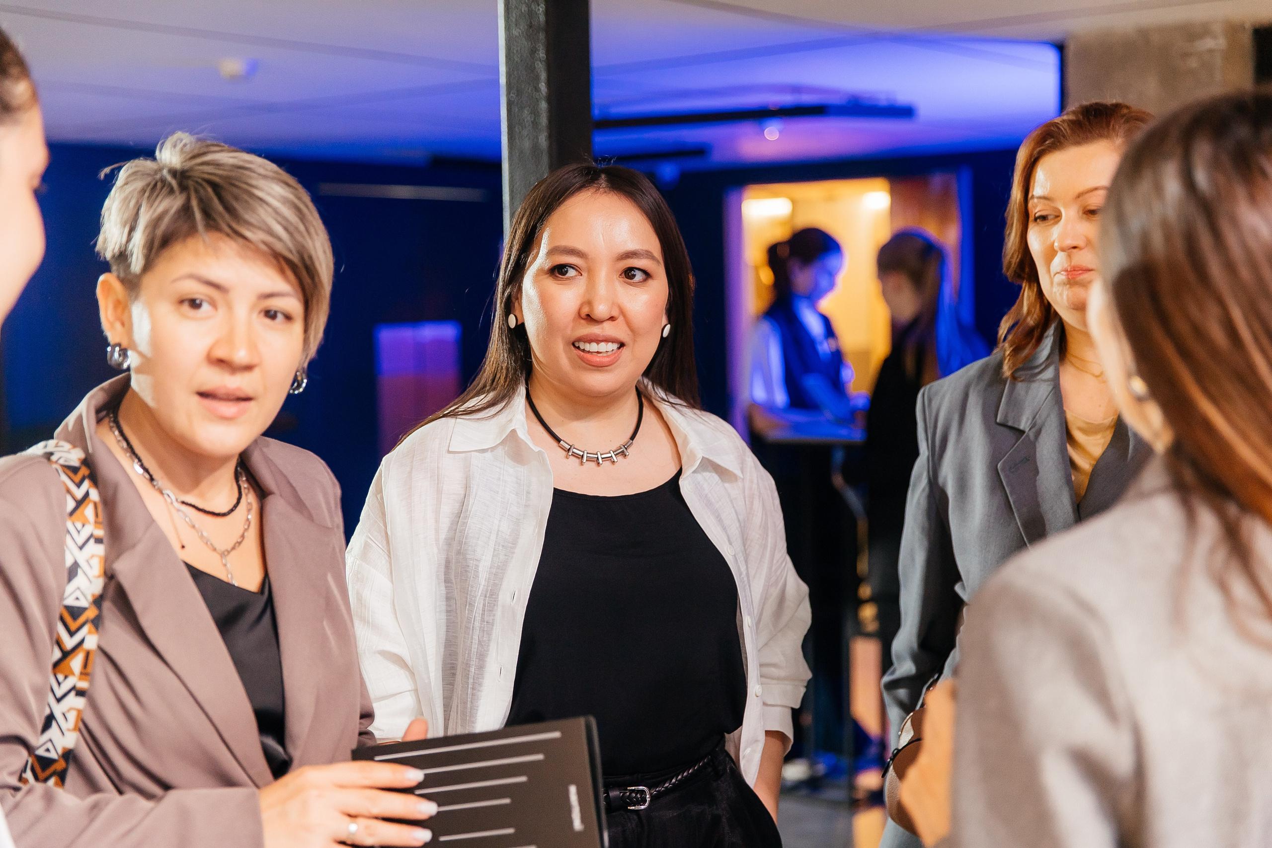 Презентация новинок систем света Maytoni в One way loft. Фотограф в Красноярске Надежда Воскресенская