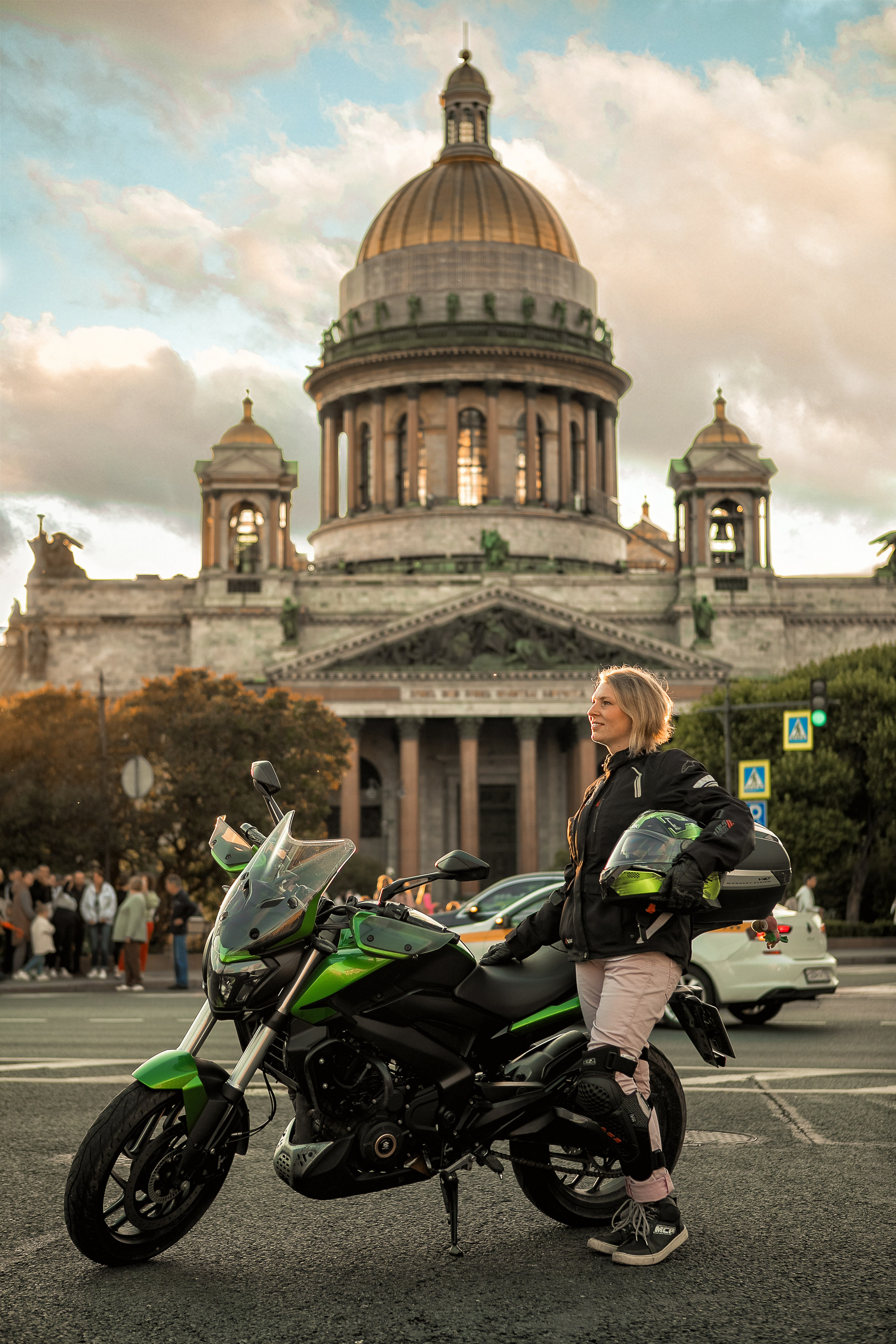 Фотосессия на мотоцикле для девушки. Семейный и свадебный фотограф в Санкт-Петербурге Таша Семёнова