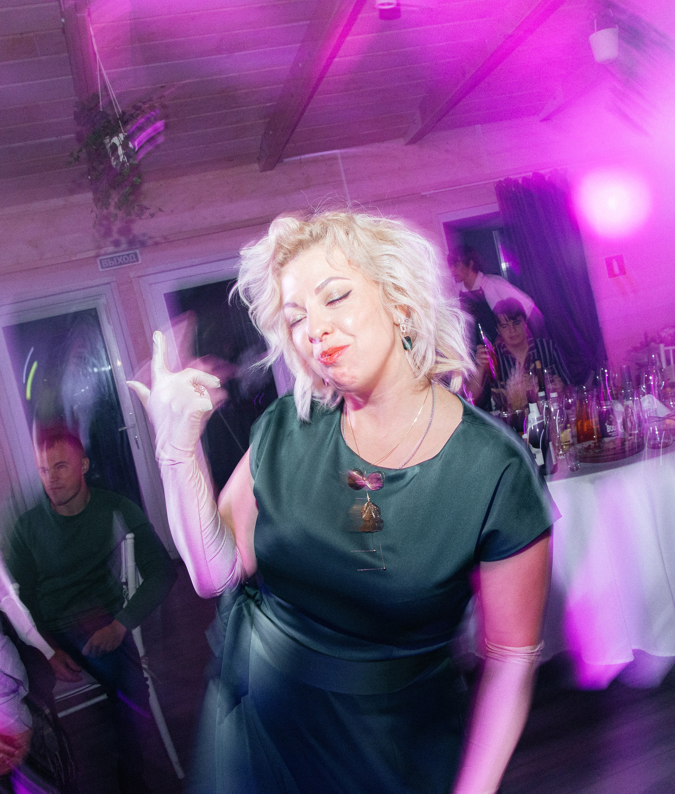 Свидетель Корги. Артём Бачурин — свадебный фотограф Воронеж