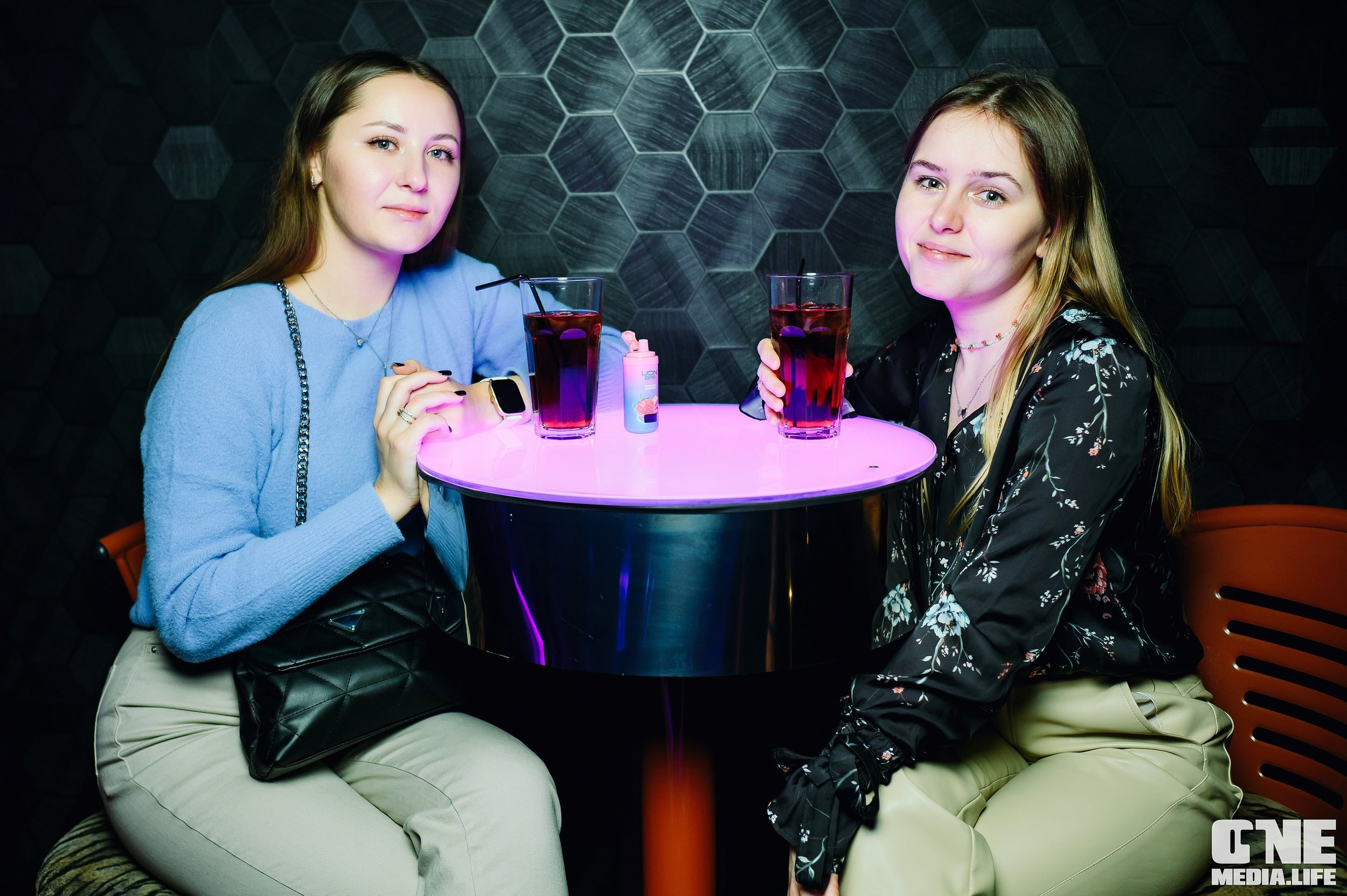 Фоторепортаж из Развлекательного комплекса Планета. One Media Life: фоторепортажи, фотоотчеты с мероприятий и заведений