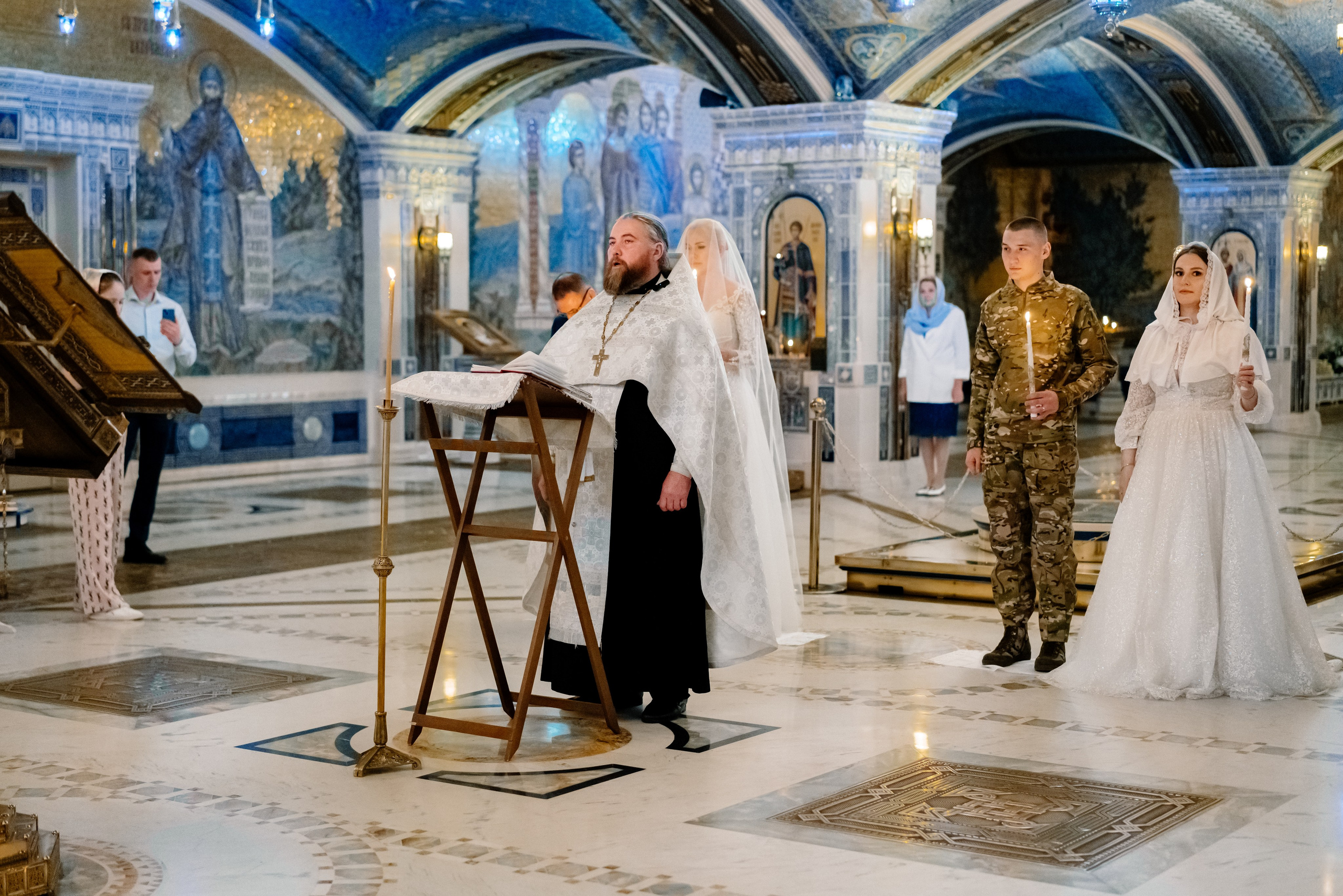 Венчание в Главном храме вооруженных сил (Патриот). Семейный фотограф Одинцово Москва Наталия Черенкова