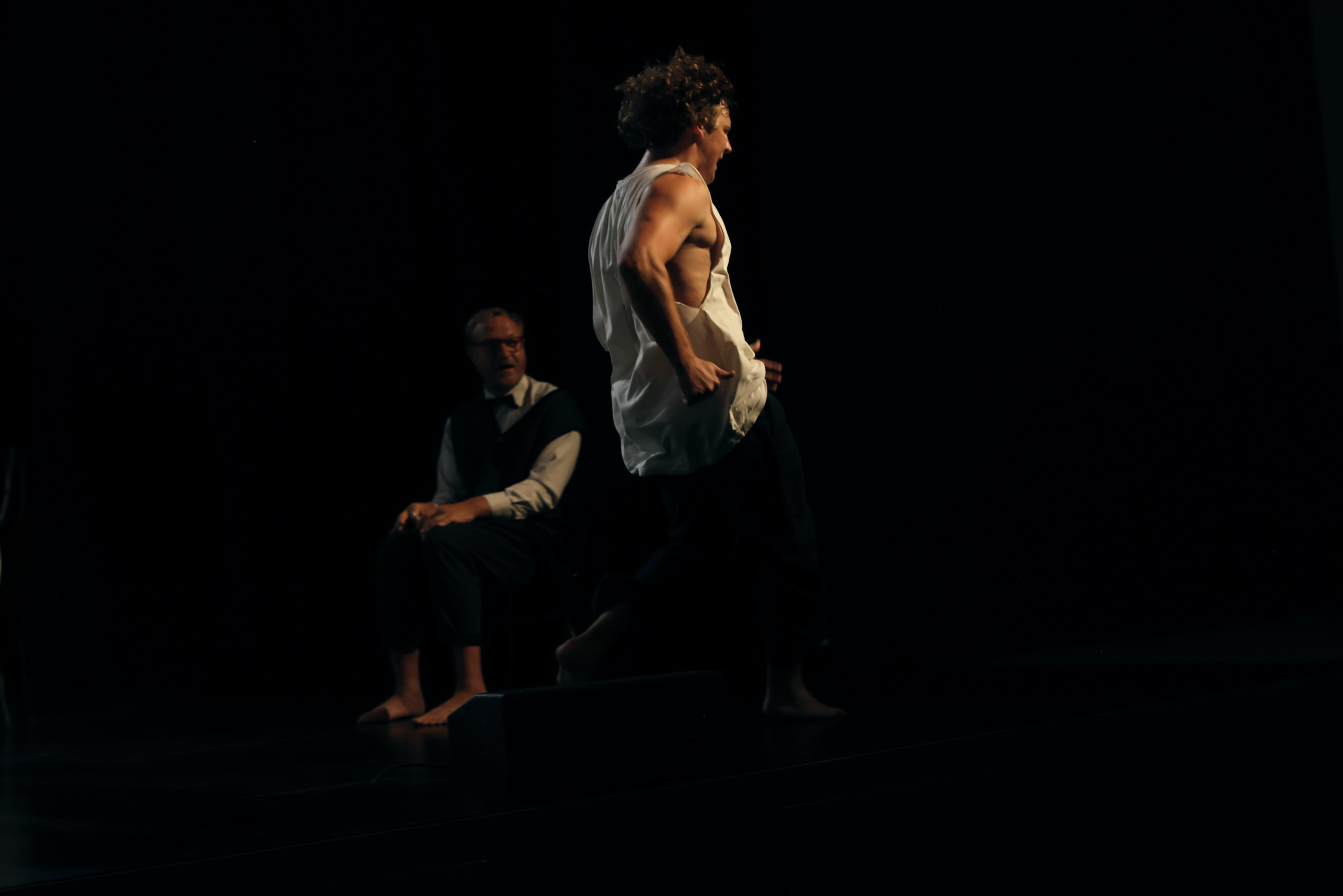 Спектакль «Забыть Герострата», Театр «Сначала-Сначала театр» (цвет). Наталья Алексеенко. Фотохудожник в Москве. Репортаж, портрет, стрит